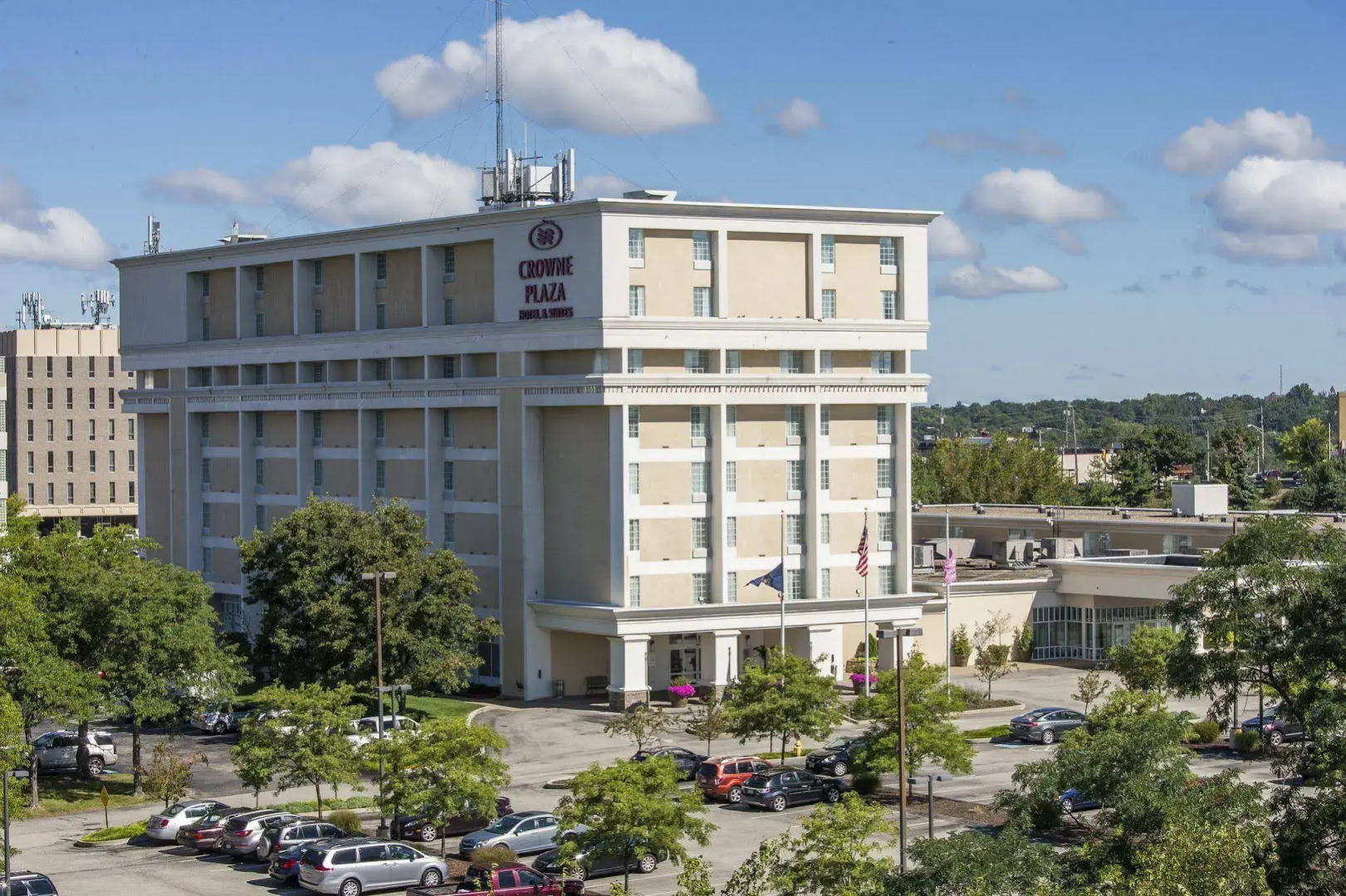Crowne Plaza Suites Pittsburgh South by IHG