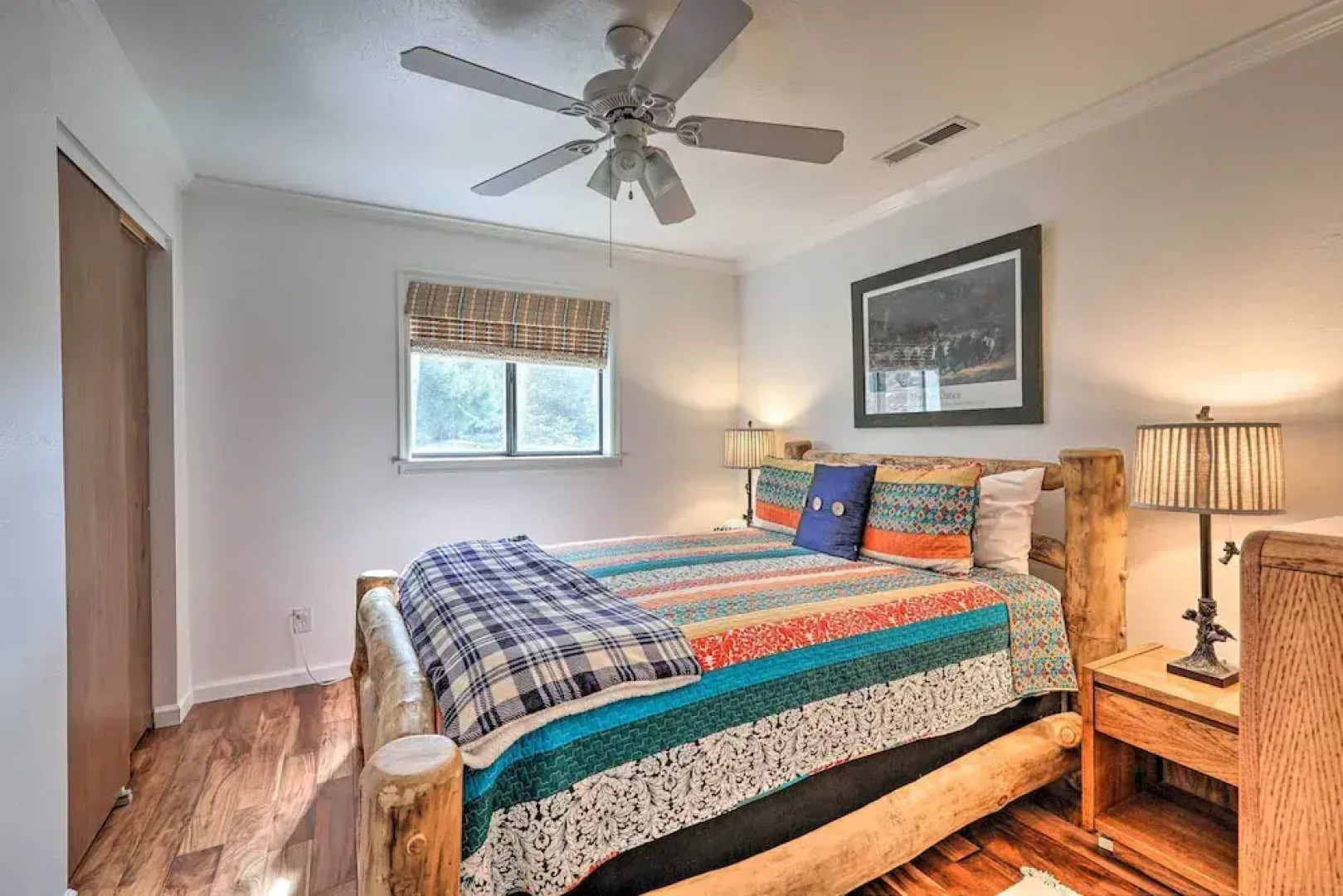 Hot Tub & Patio: Pet-friendly Cabin in Munds Park!