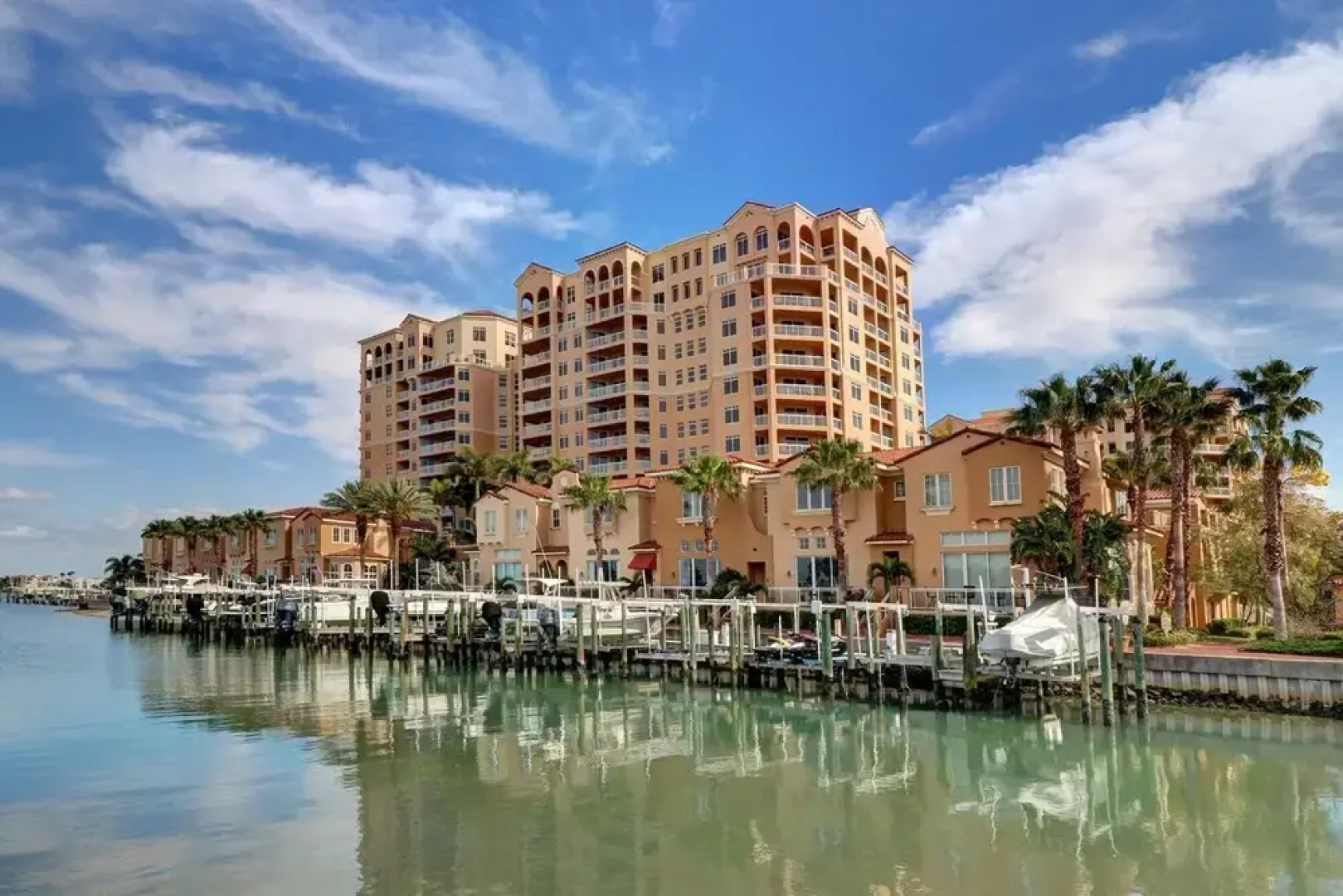 Stunning Beach Front 3 Bd Apartment @ Clearwater Belle Harbor 401