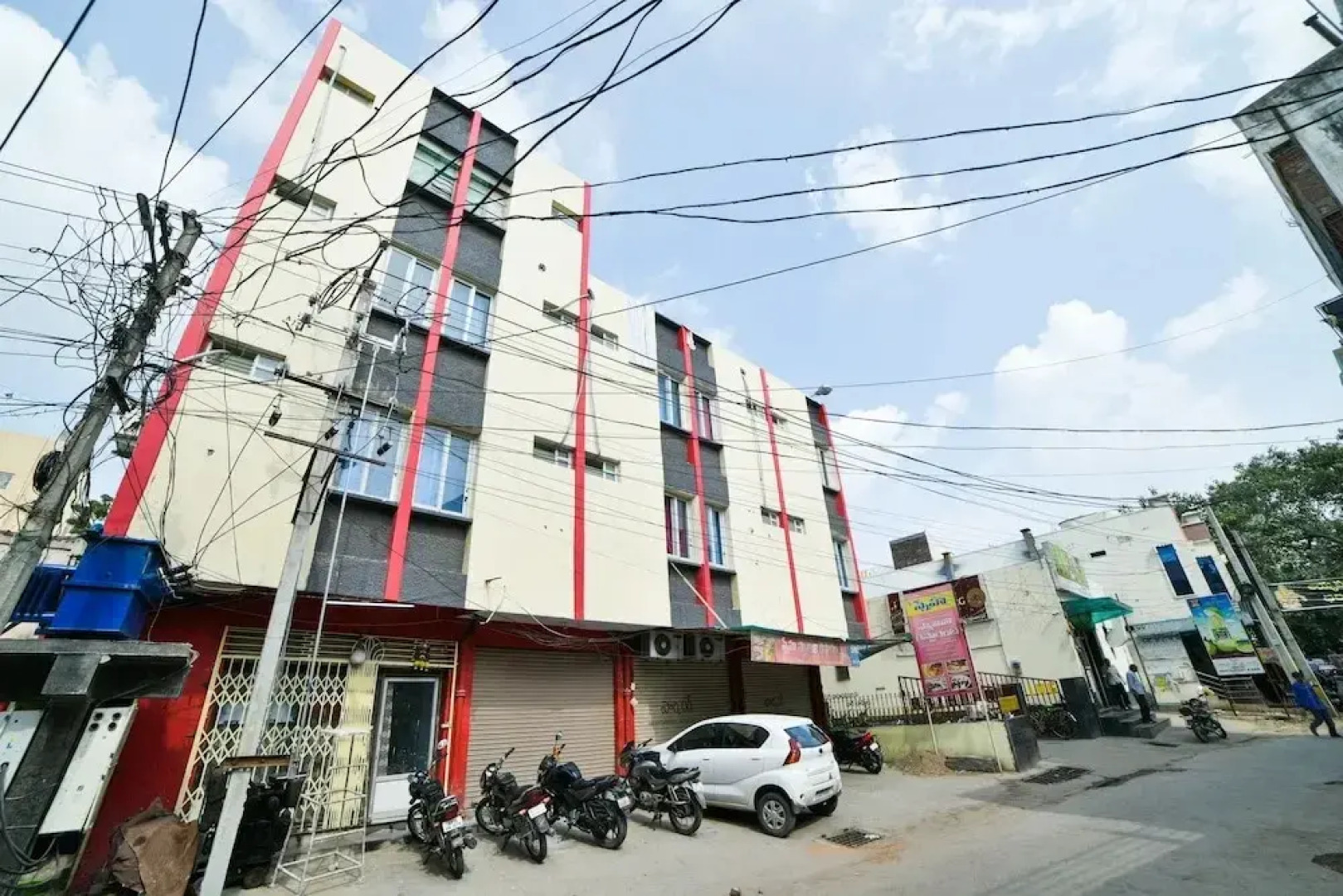 Radika Residency By OYO Rooms