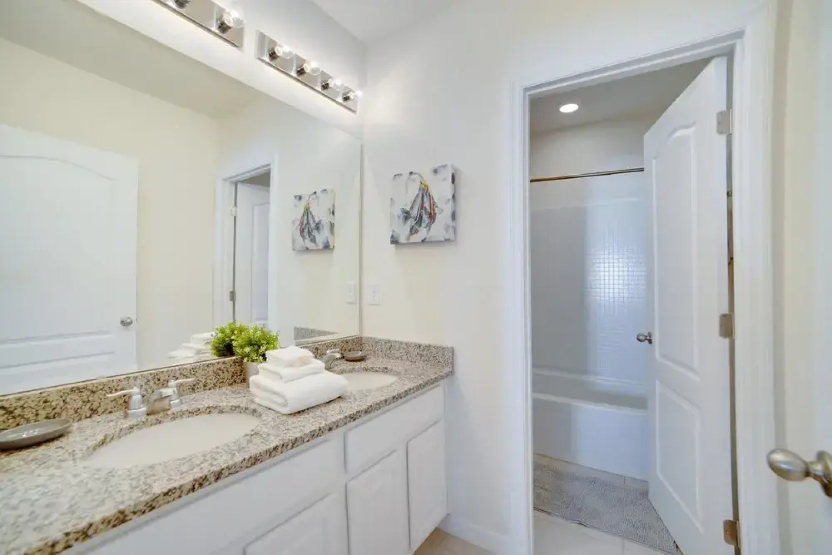 Oakshaddows Villa Windsor At Westside