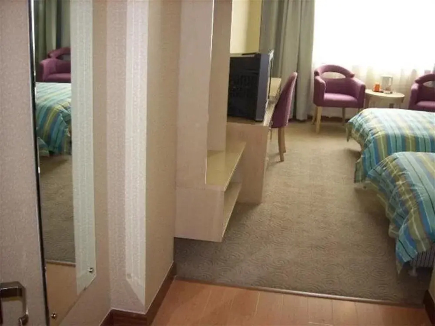 Super 8 Hotel Wuxi Xueqian Road