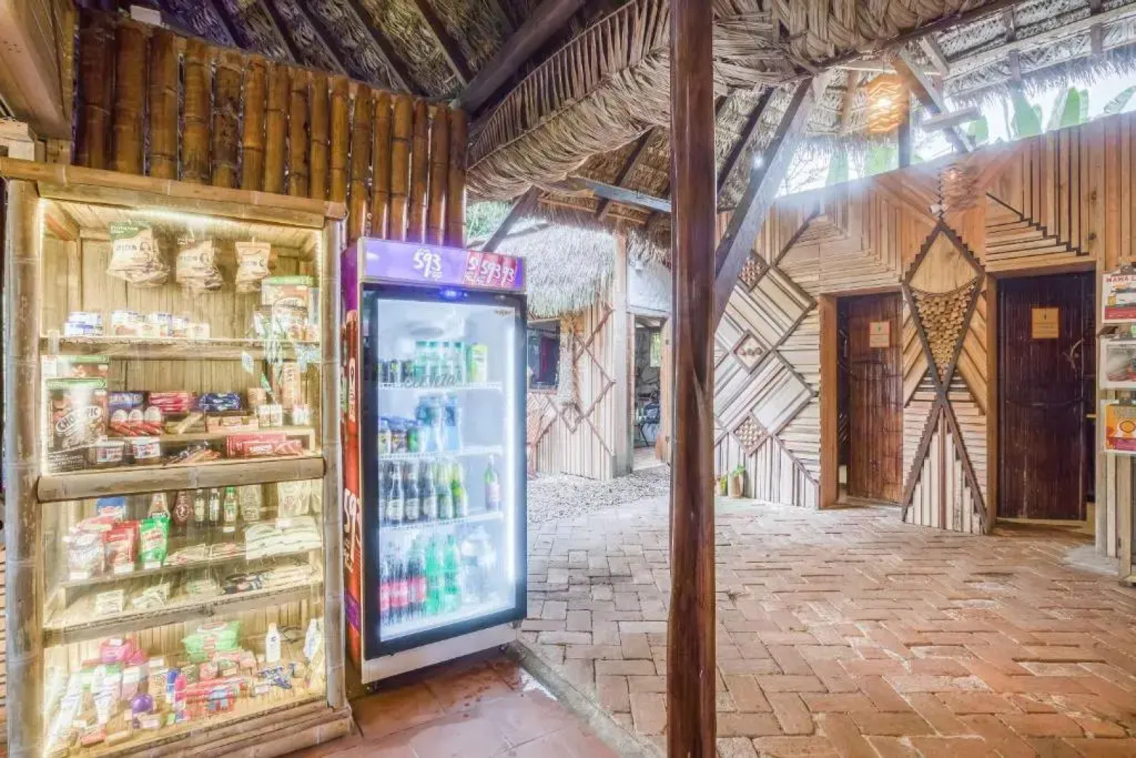 Socia/tel Amazon Tena