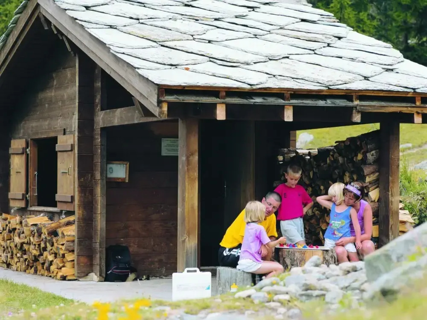 Comfortable 6 Pers Chalet Near Anzere