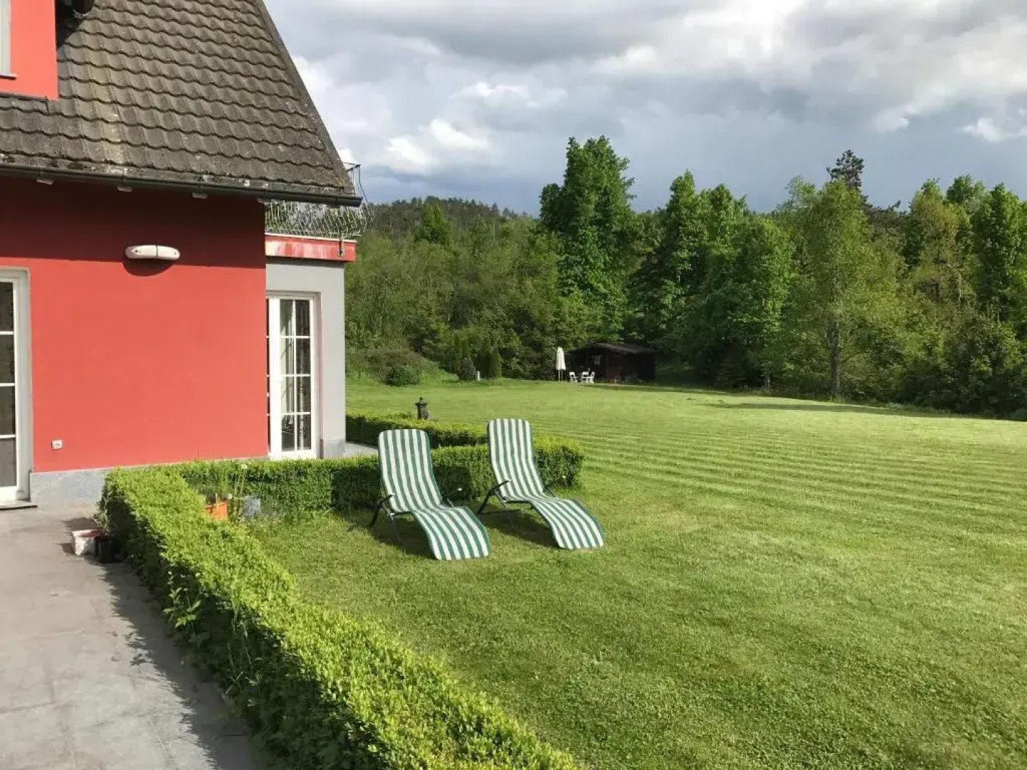 Linden Garden Apartment