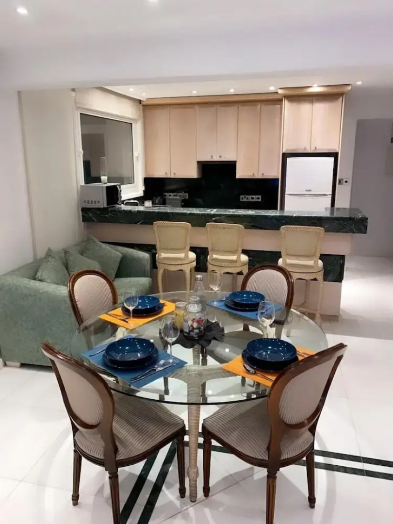 Larnaca Seaview Rooms