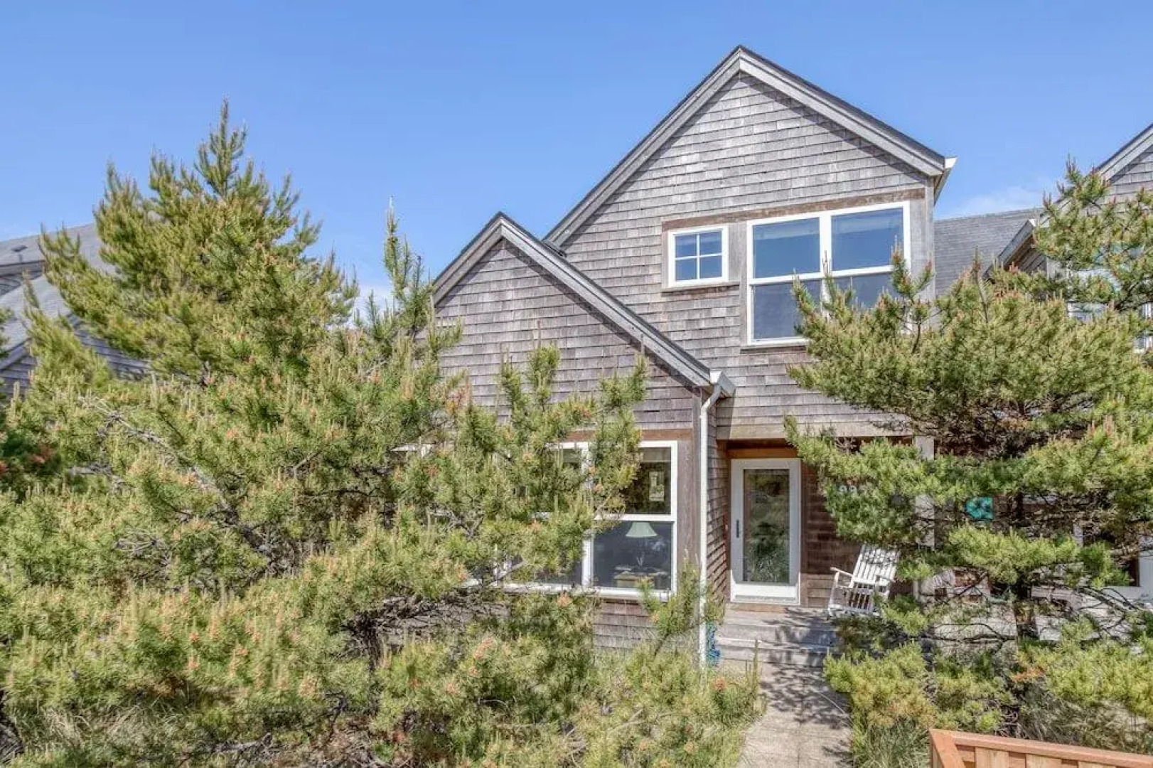 Seas The Day Pacific City