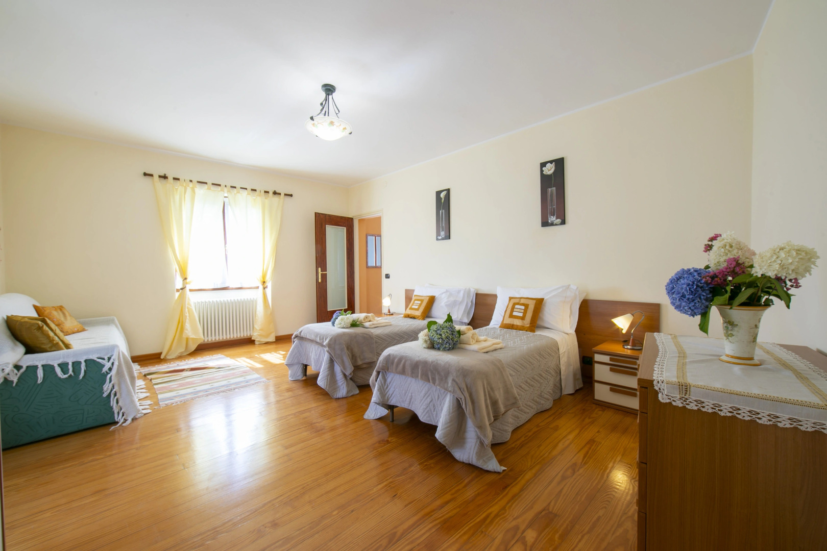 The Cottage on the Lake