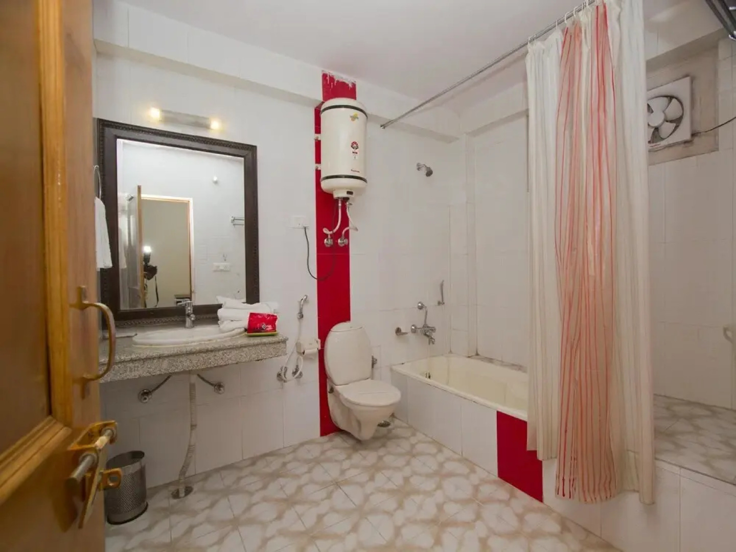 OYO 1638 Hotel A Star Regency