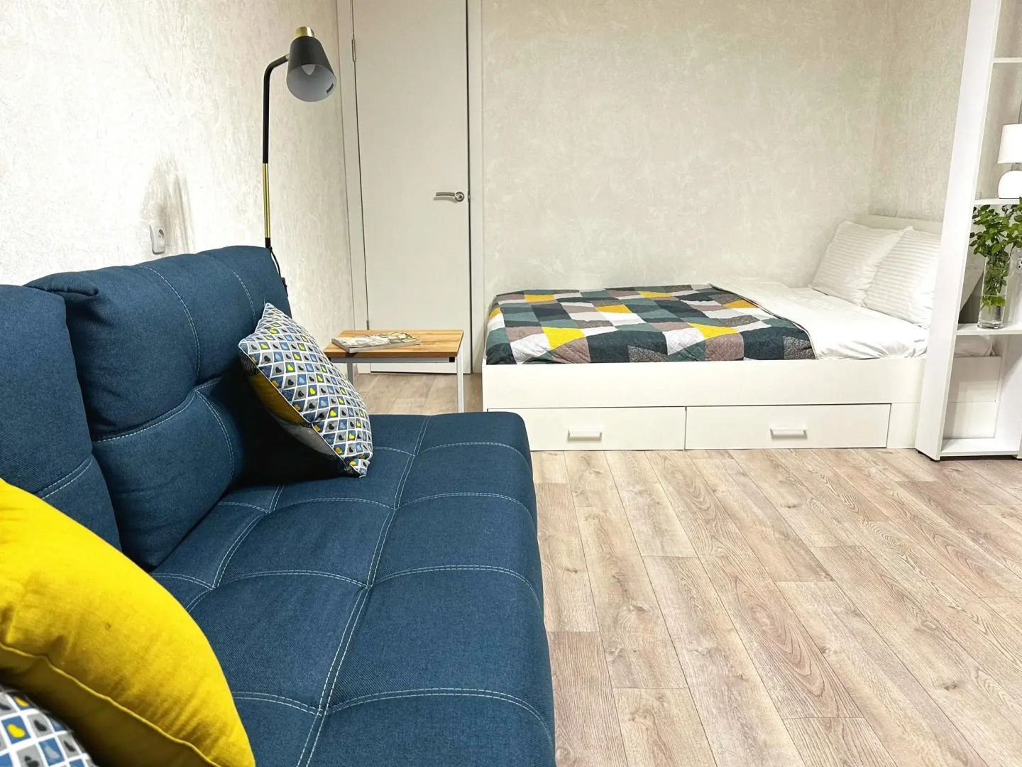 Доминго на улице Садовского 49