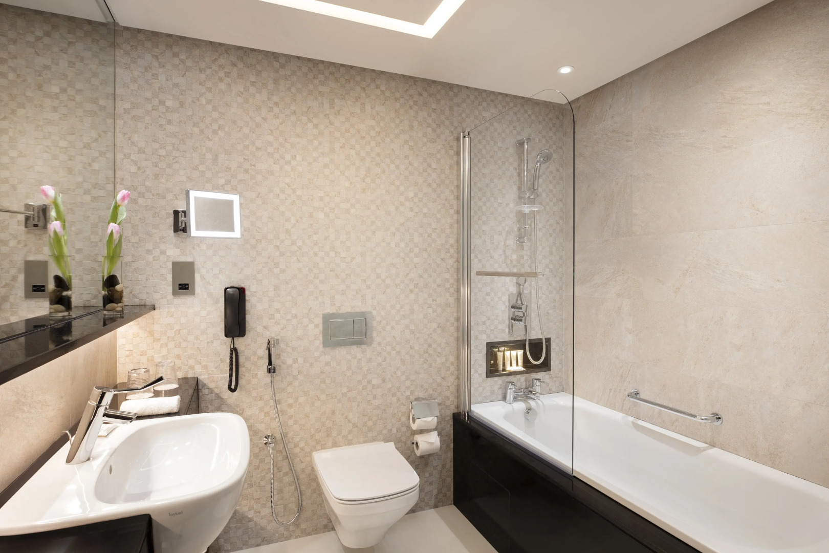 Crowne Plaza Manama (Bahrain)