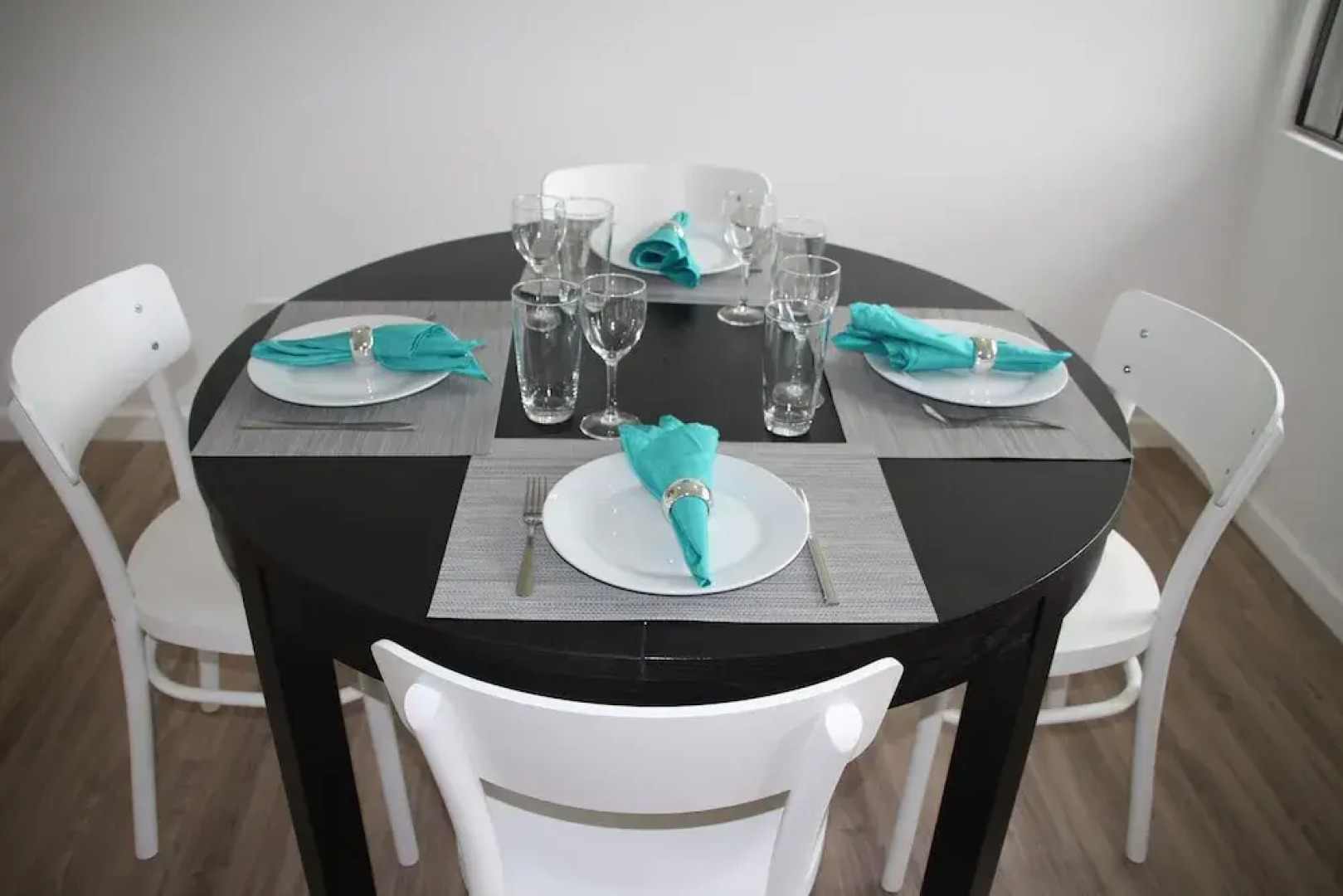 Dover Woods Apartments