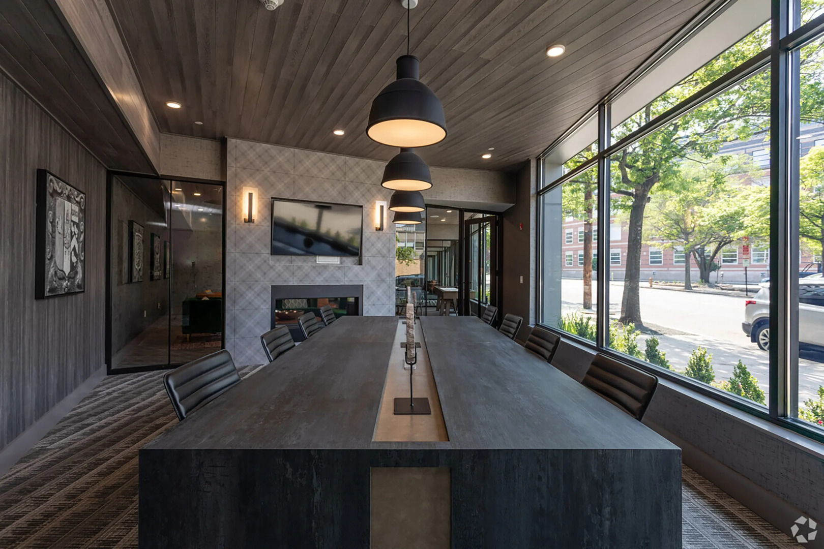 Luxurious 2BR - 2Bath W/ Gym | Downtown at Yale