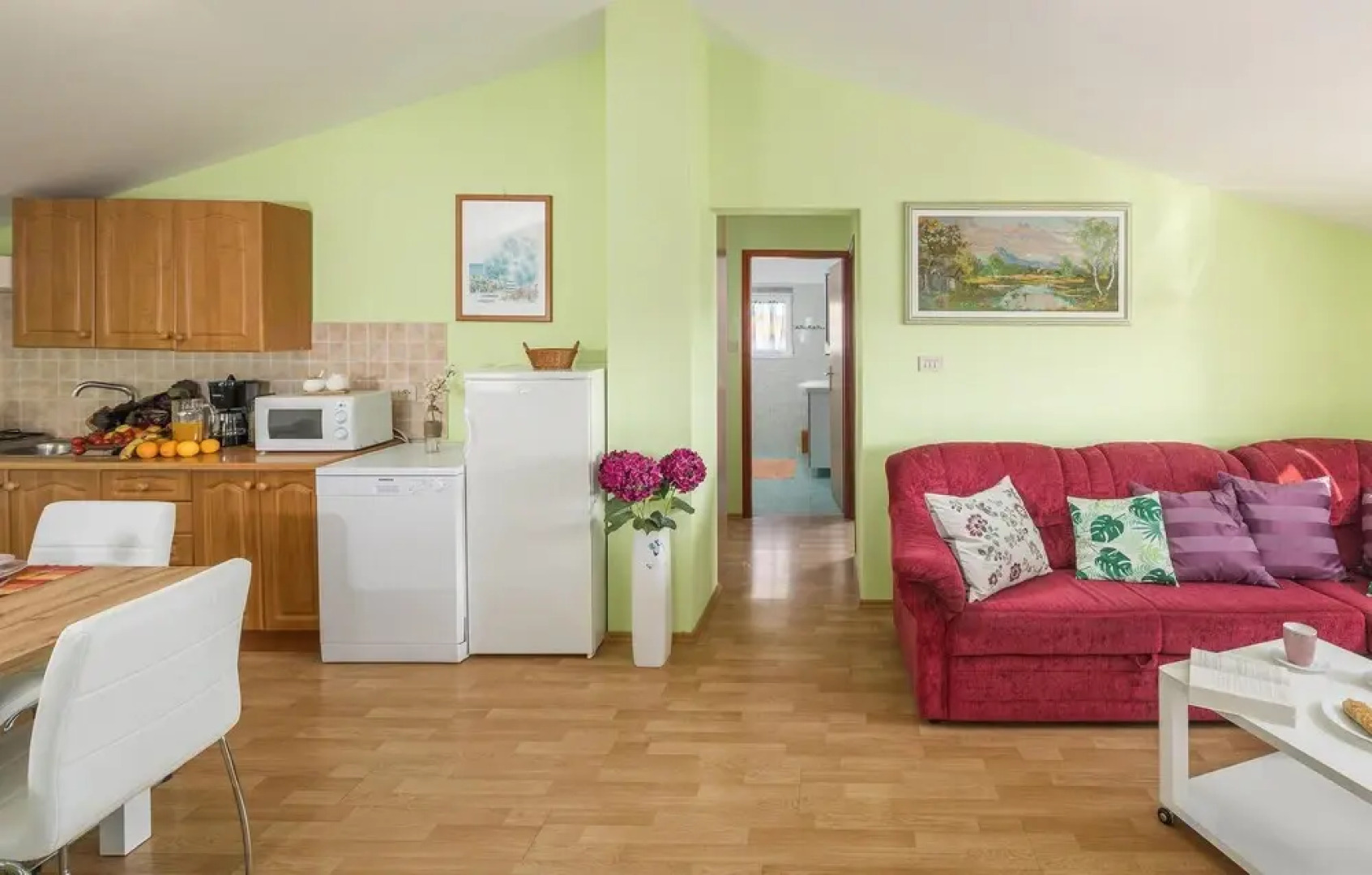 Beautiful Home in Brnobici With 4 Bedrooms, Wifi and Outdoor Swimming Pool