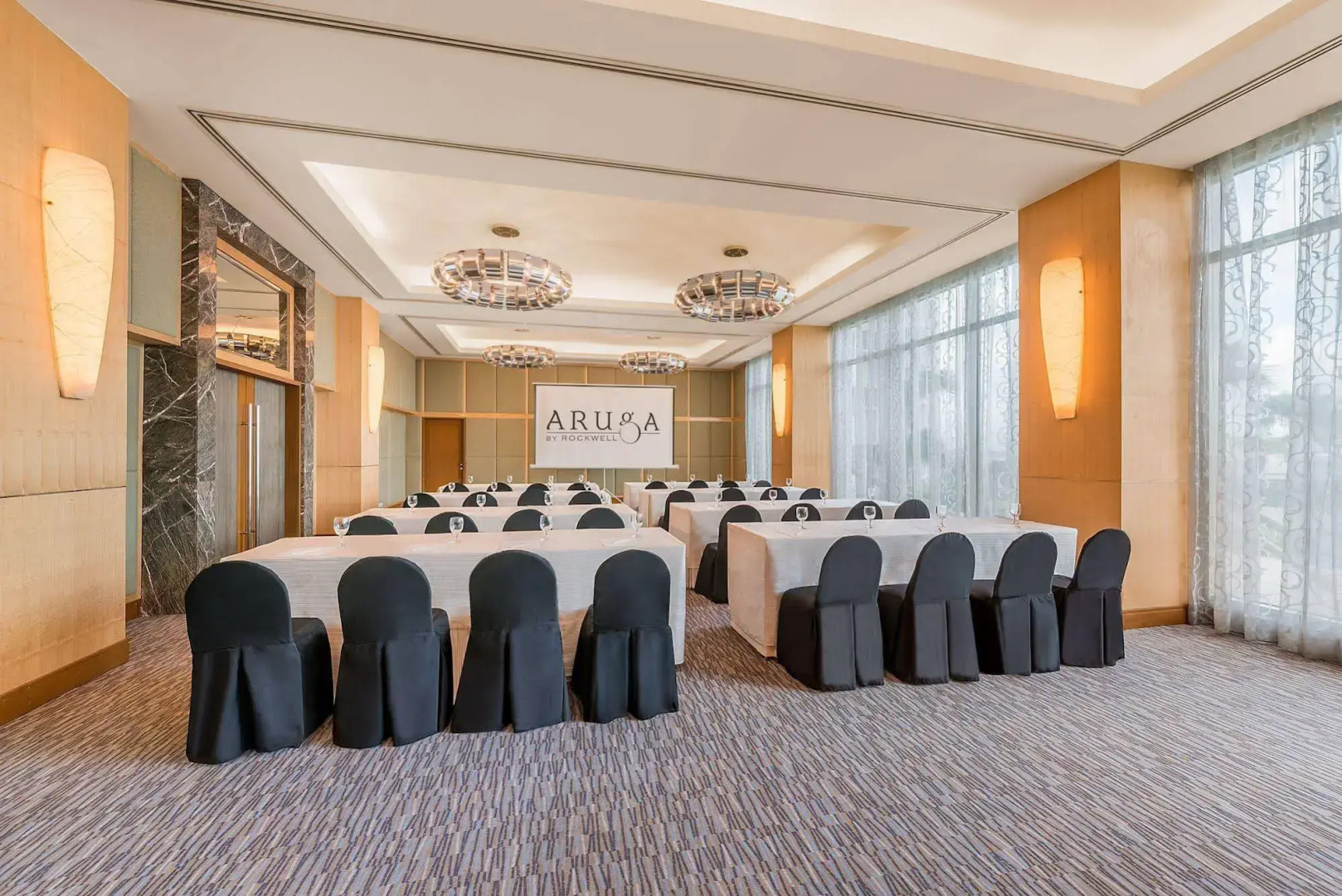 树林阿鲁加酒店(Aruga at The Grove)