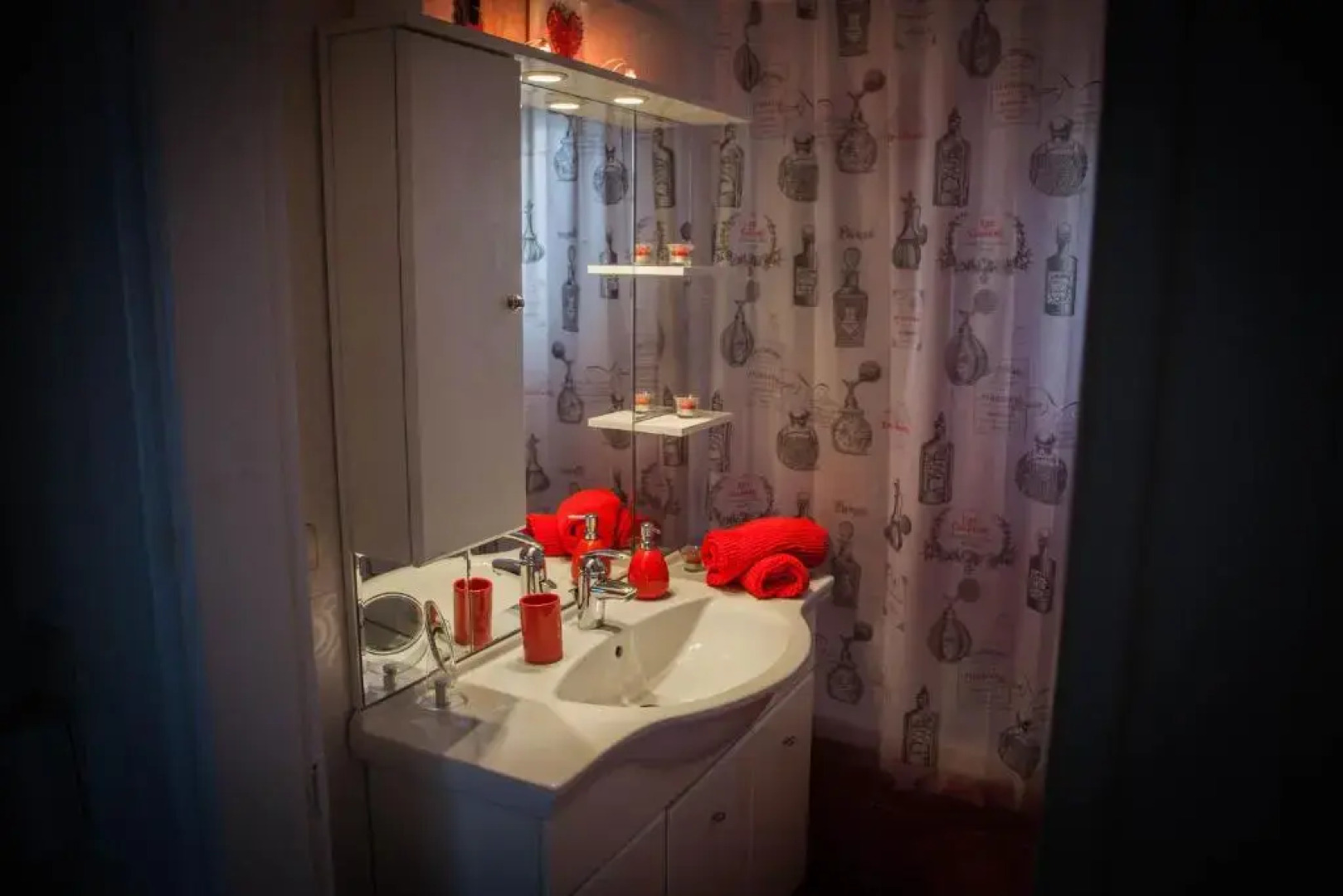 MiLo Luxury House -Free Airport pick up-10min drive