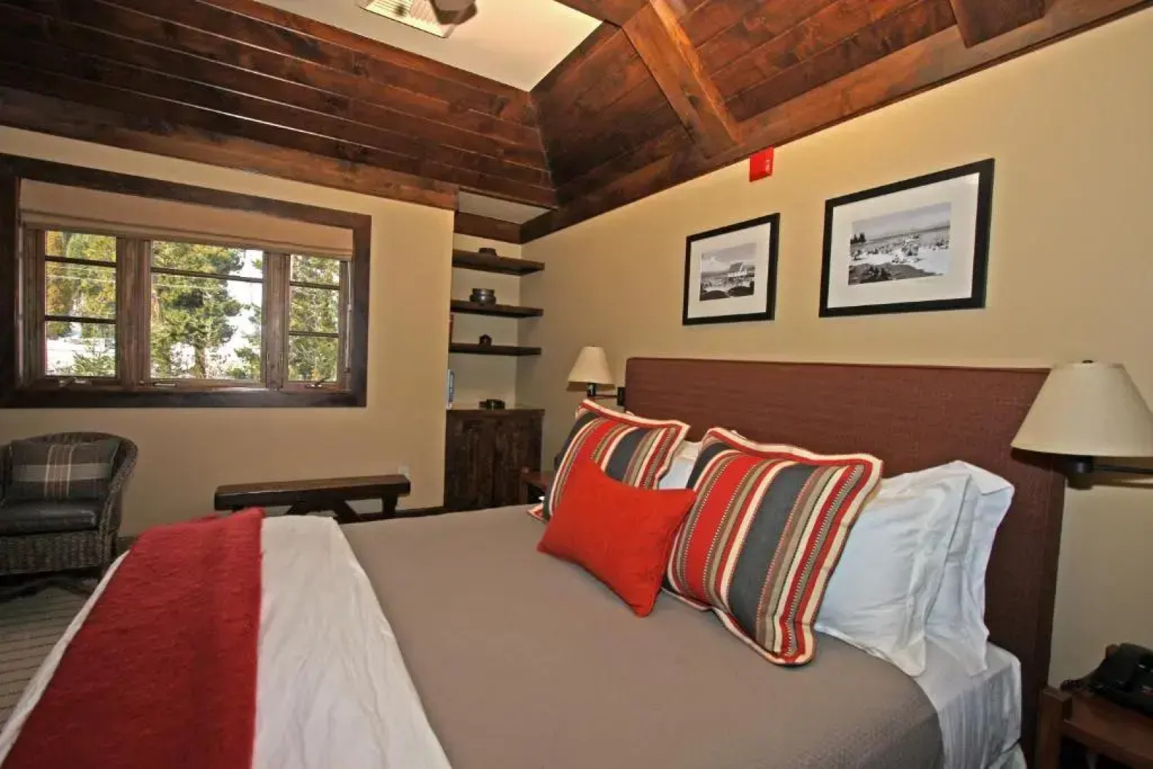 West Shore Cafe and Inn