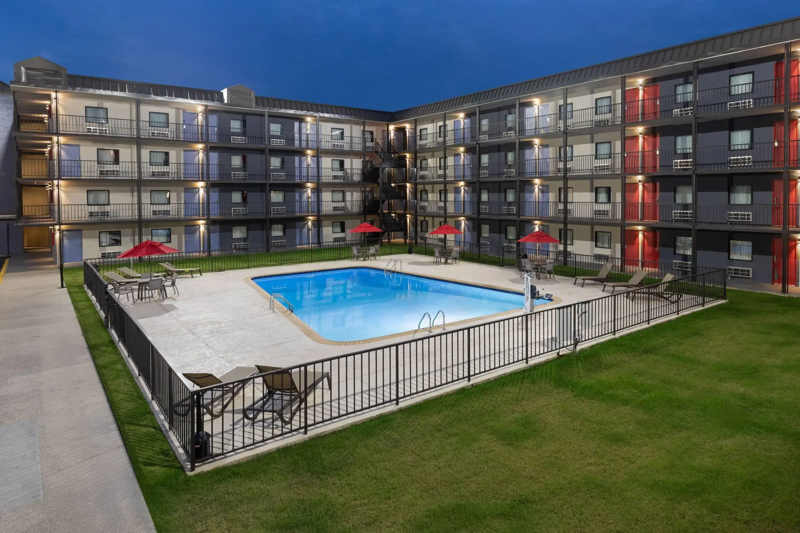 Ramada By Wyndham Kenner/New Orleans Airport South