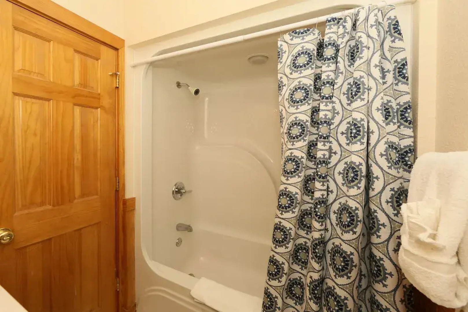 Ivy Falls 9 - Five Bedroom Chalet