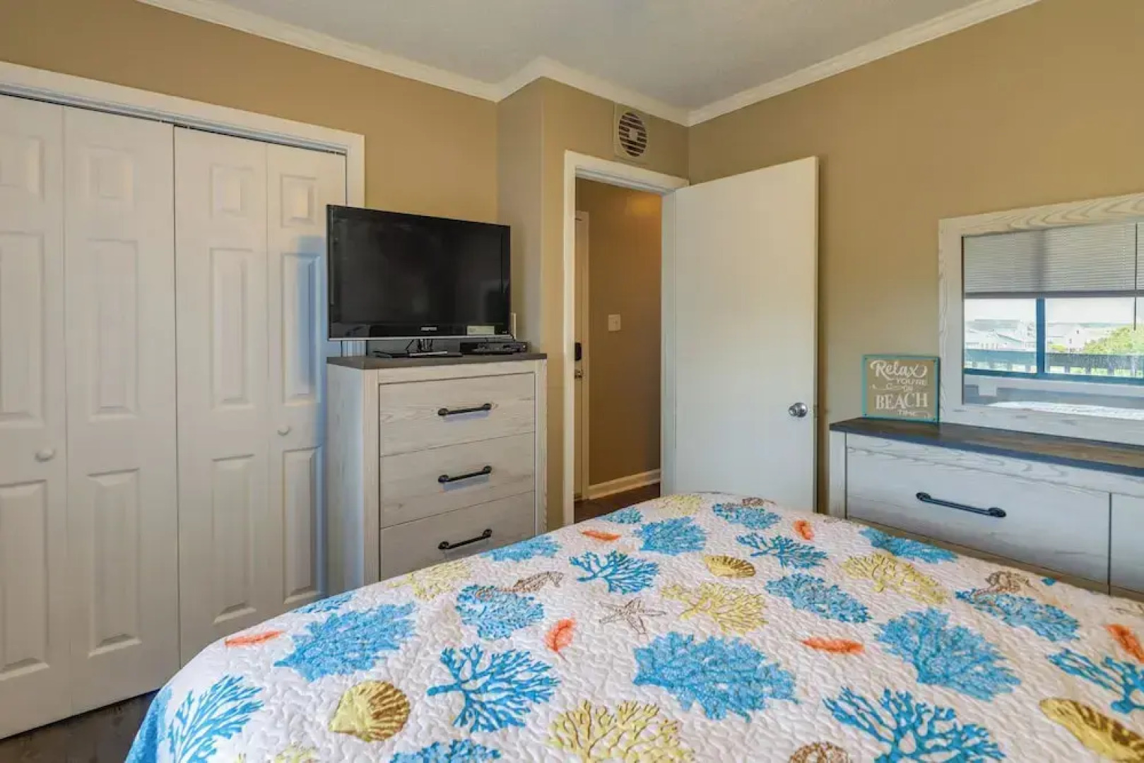 North Topsail Beach Vacation Rental w/ Balcony!