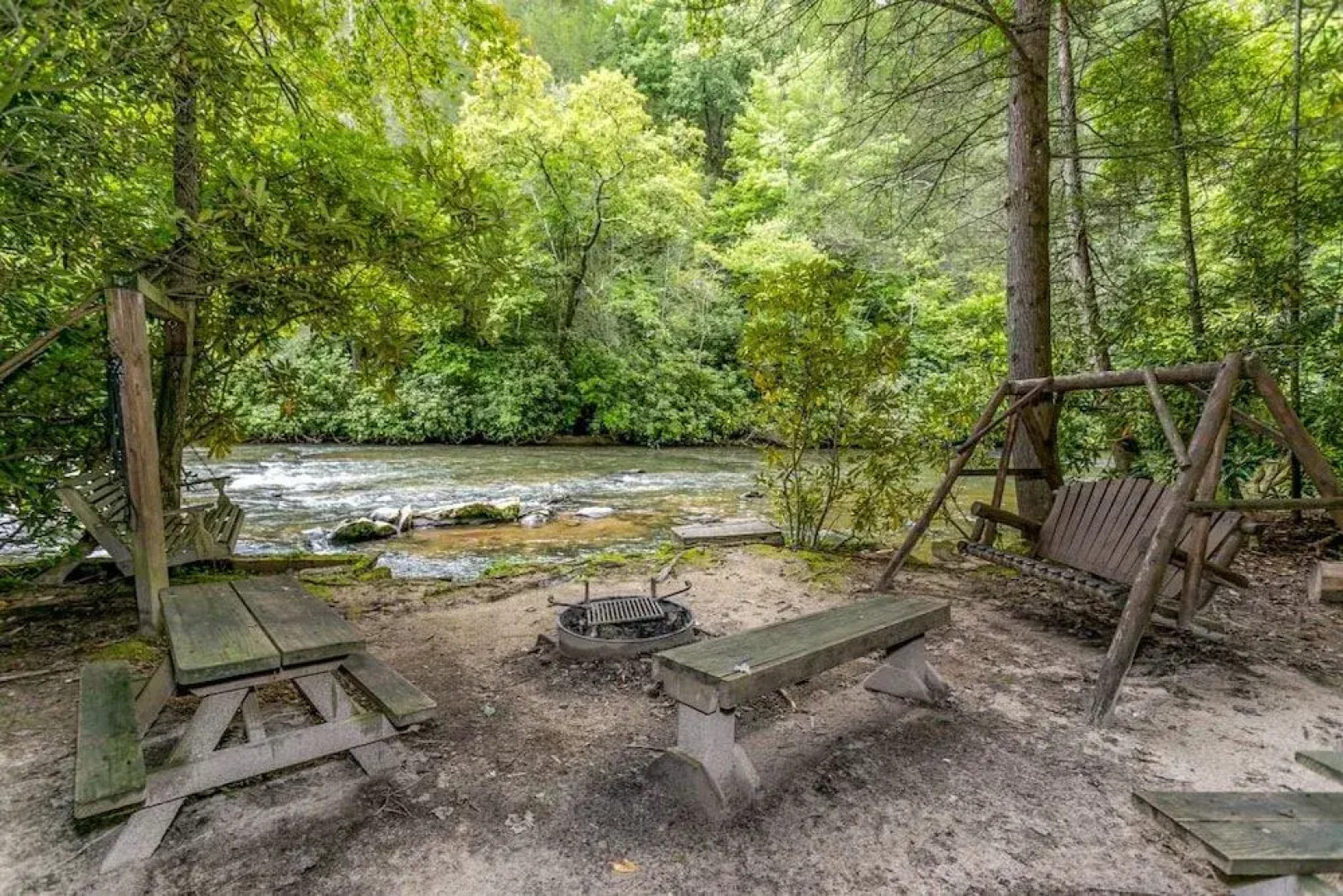 Trinity Waters- Unique Fightingtown Creek Frontage