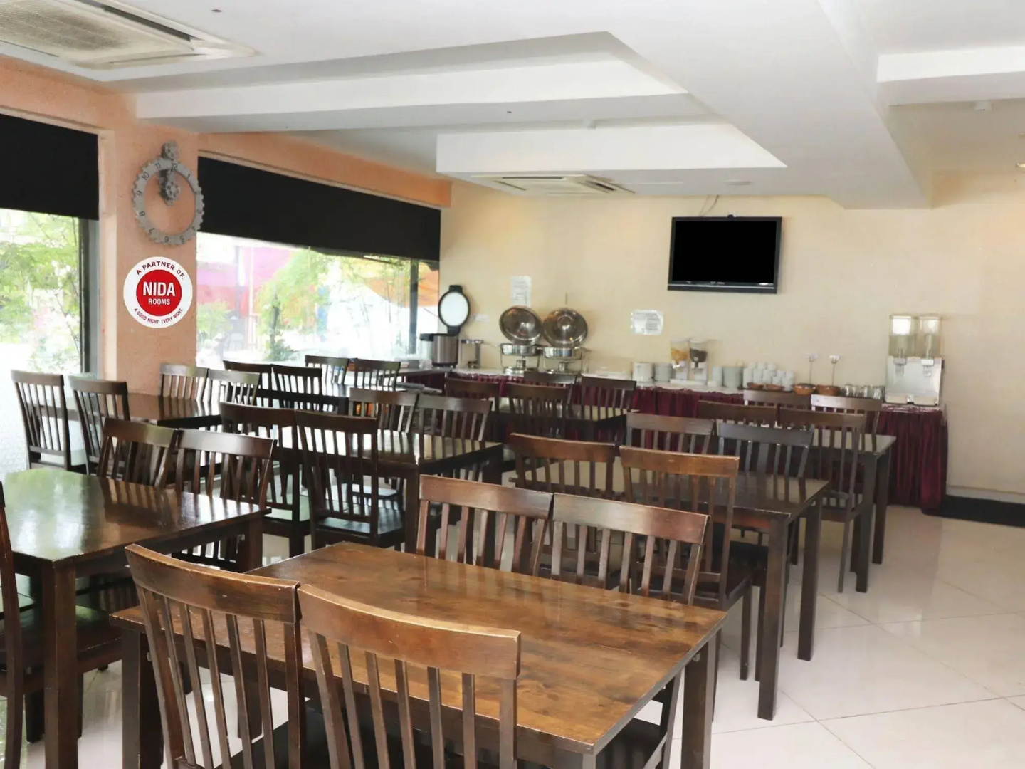 Veenai Hotel