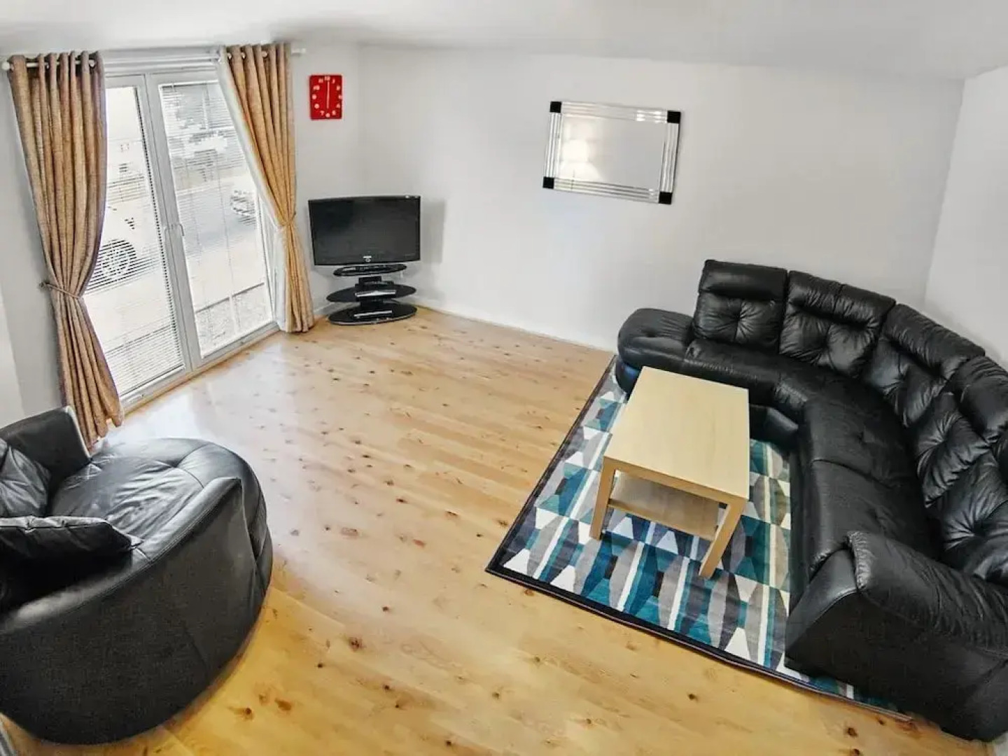 Thistle Apartments - King's Apartment