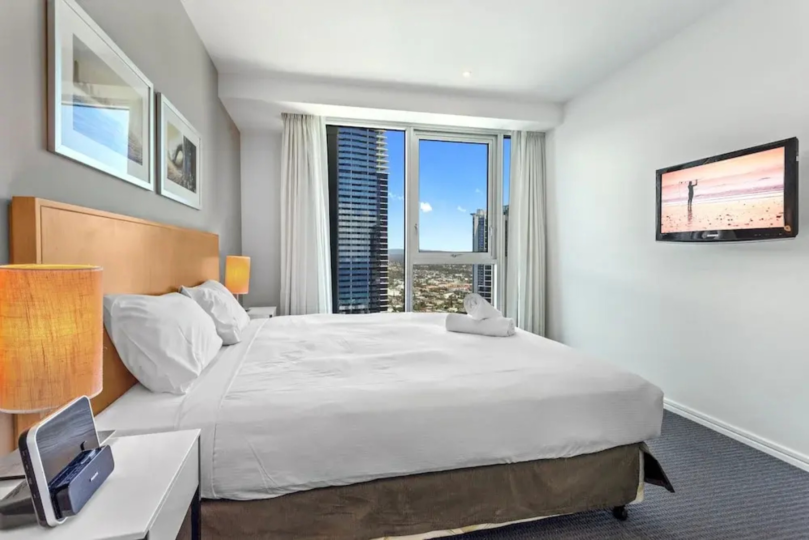 H Residences by Holiday Holiday