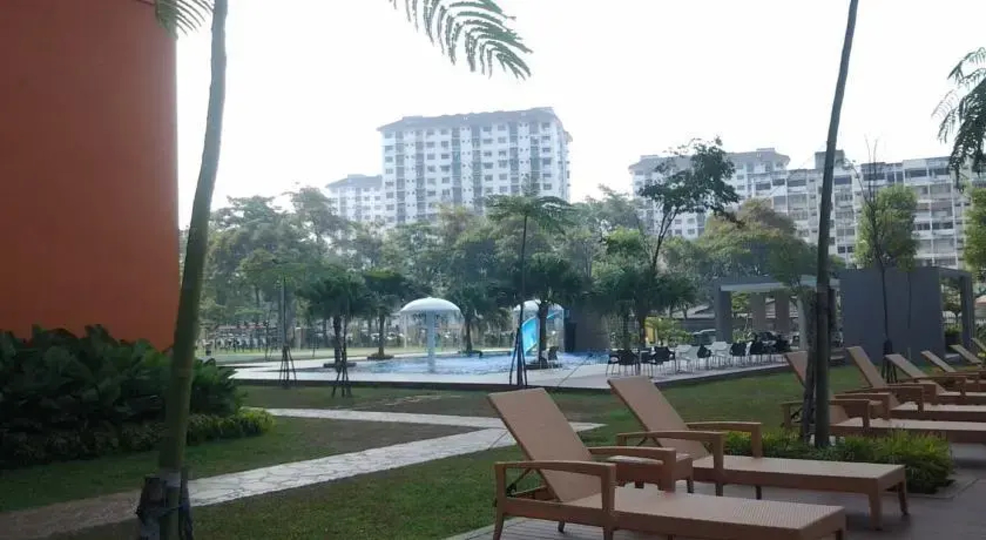 Greenlane Luxury Condominium