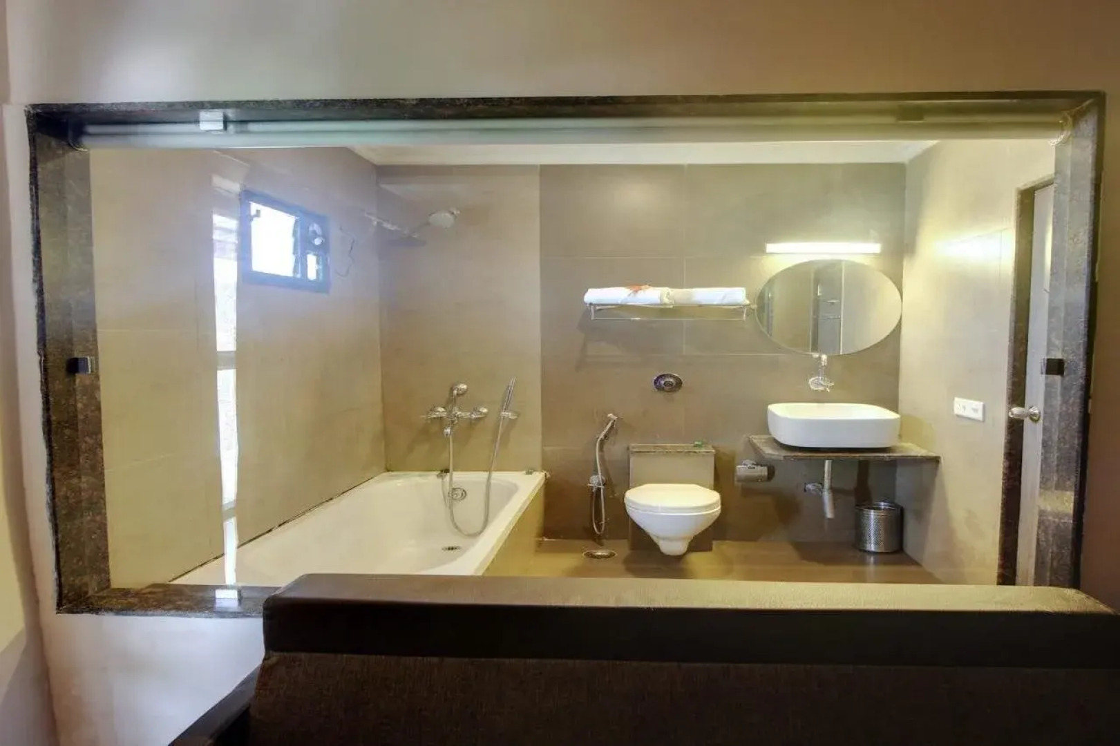 Rahi Coral Beach Resort