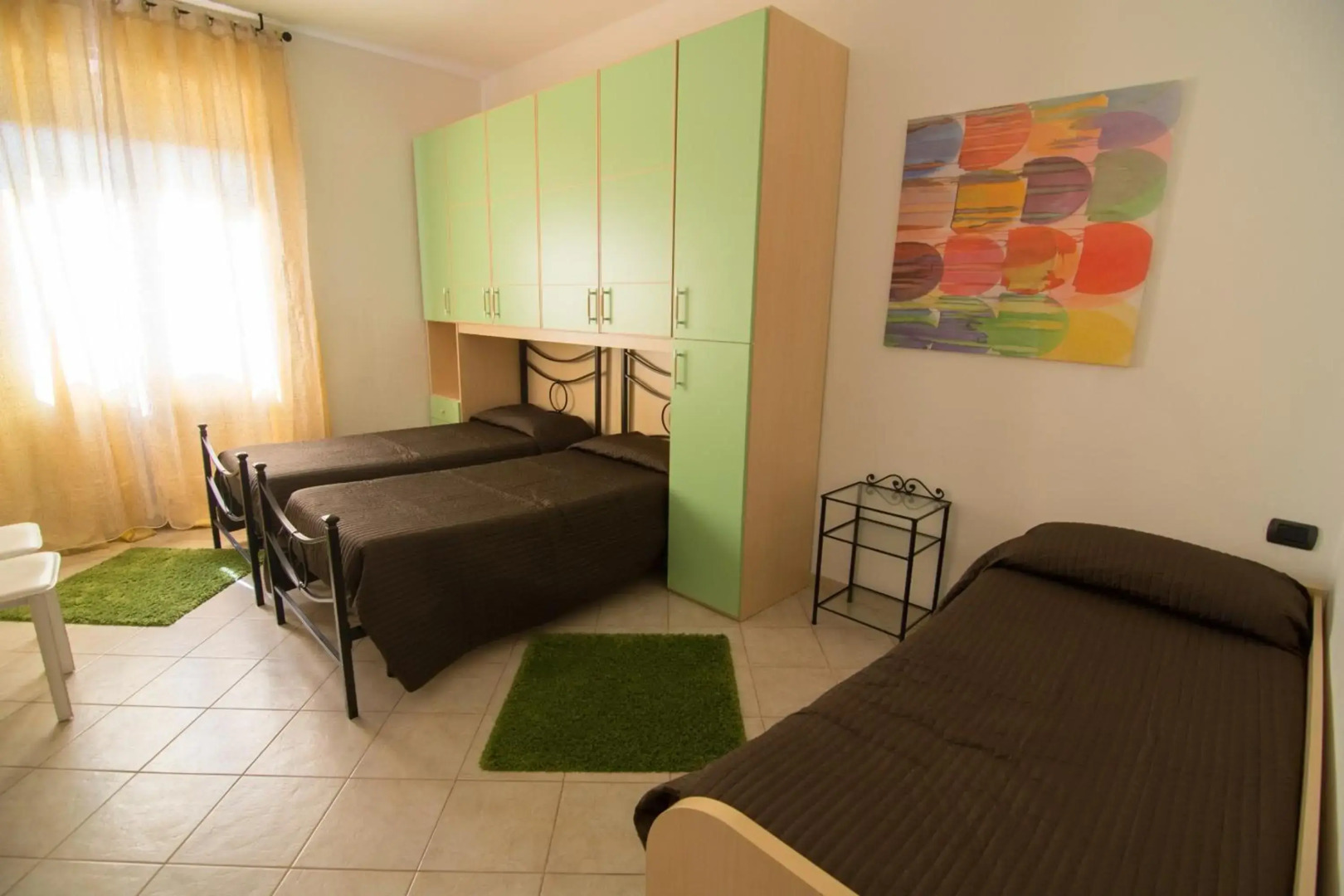 Silky House with Private Parking