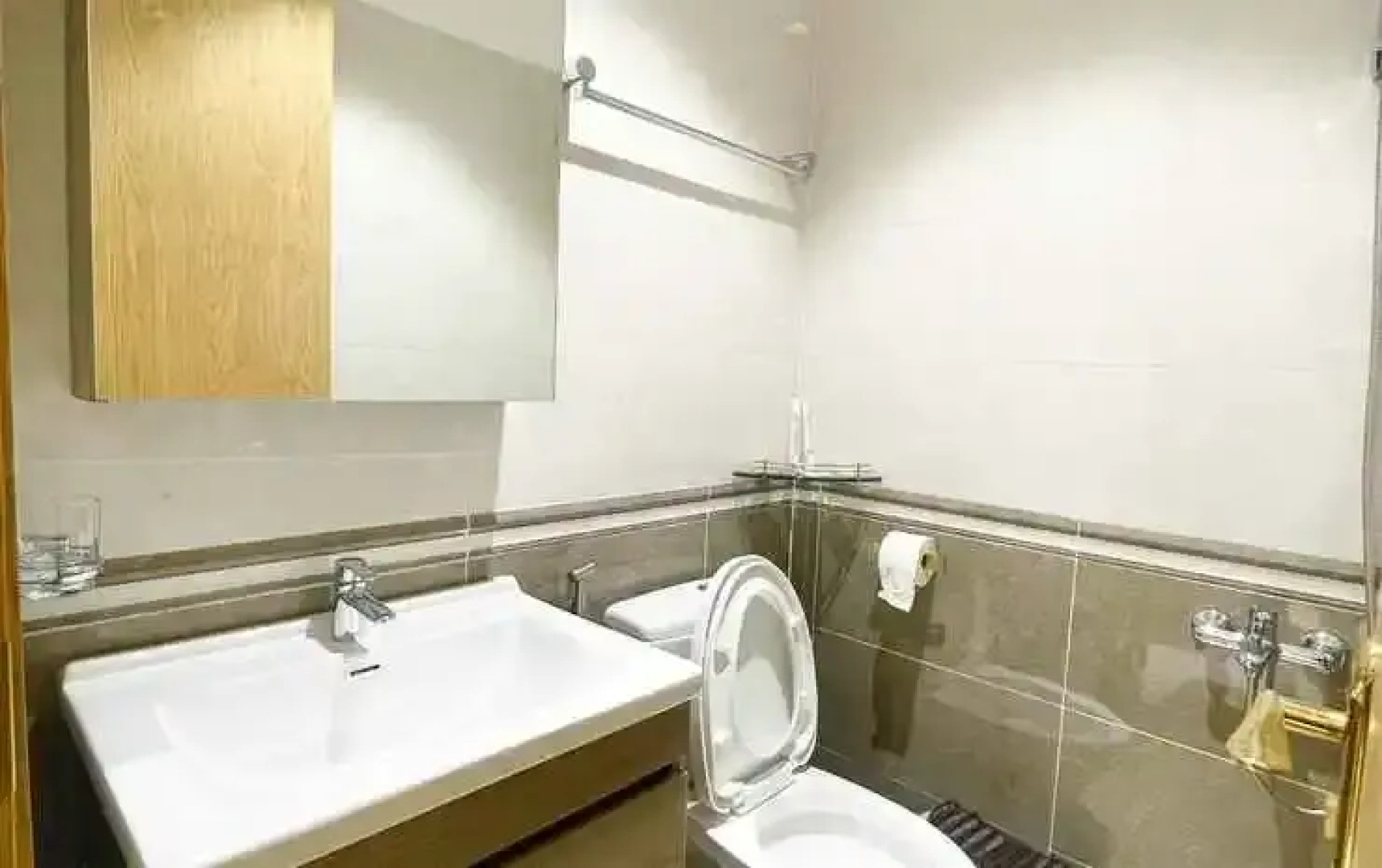 Marina Luxury Hotel Apartment Long Xuyen