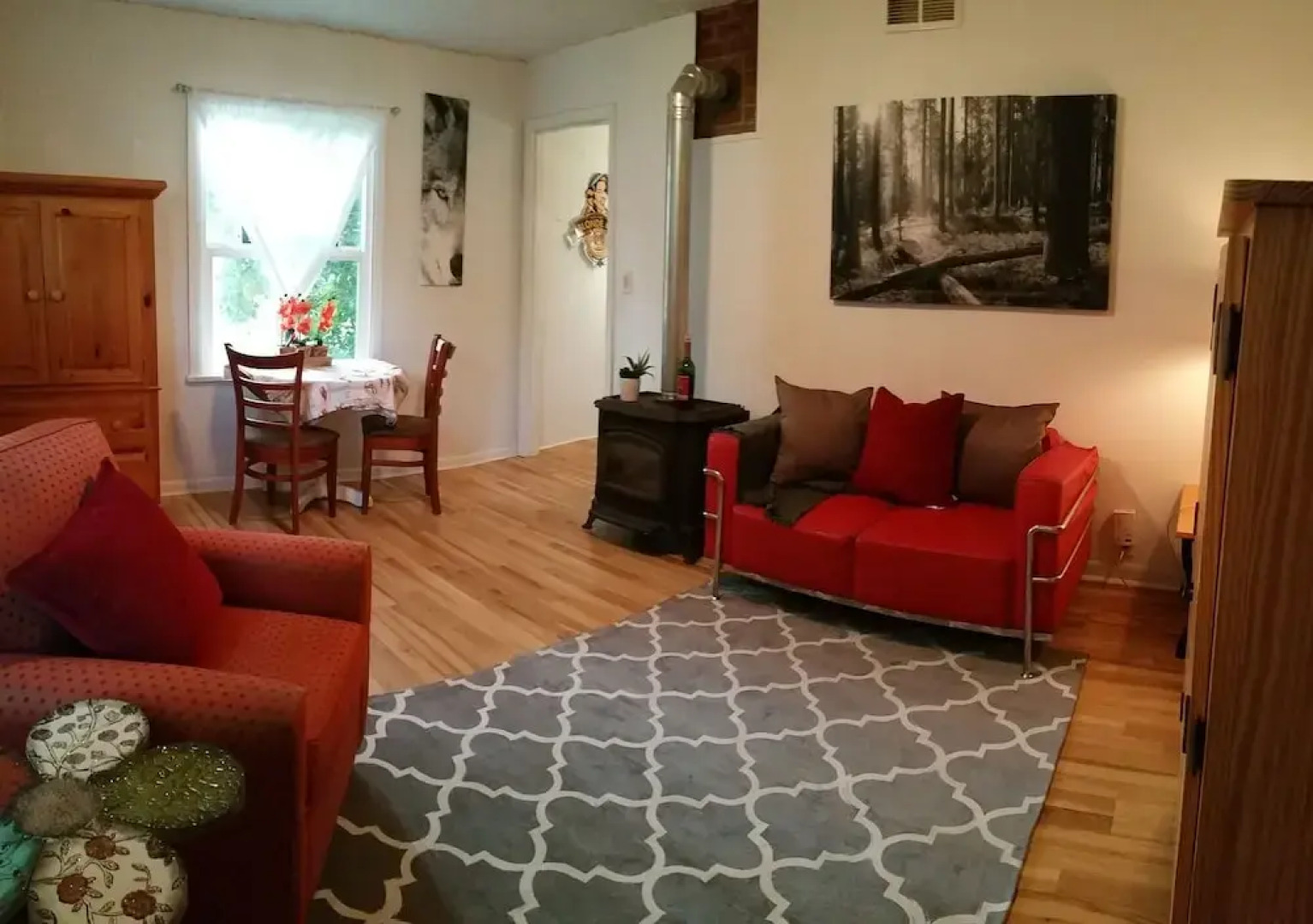 Cute Smarthouse Granite Close to Lake 1