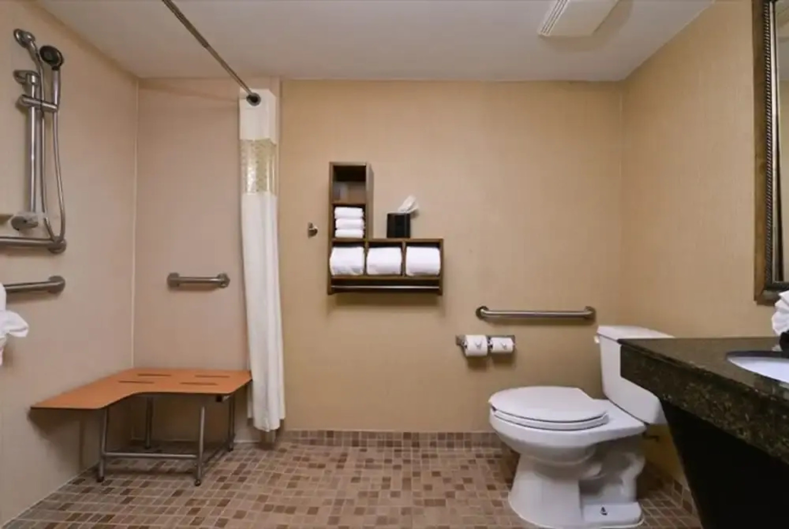 Hampton Inn & Suites Atlantic Beach