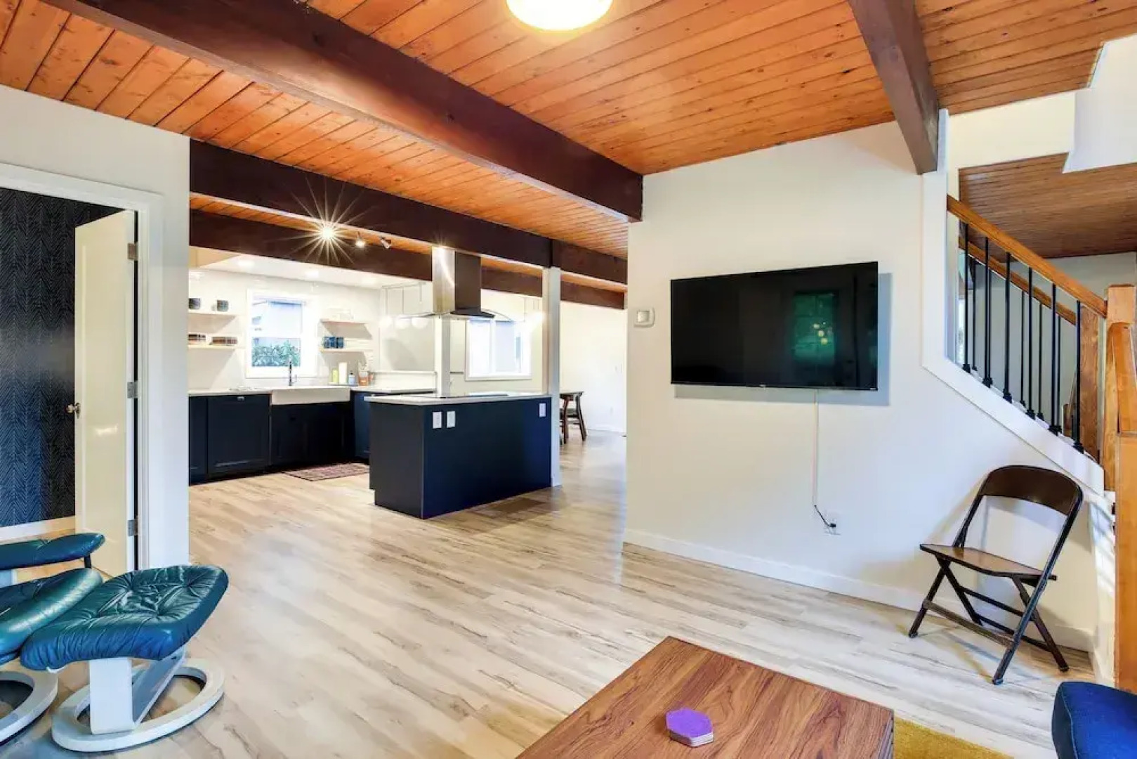 Modern Oregon Getaway w/ Fireplace, Yard & Deck