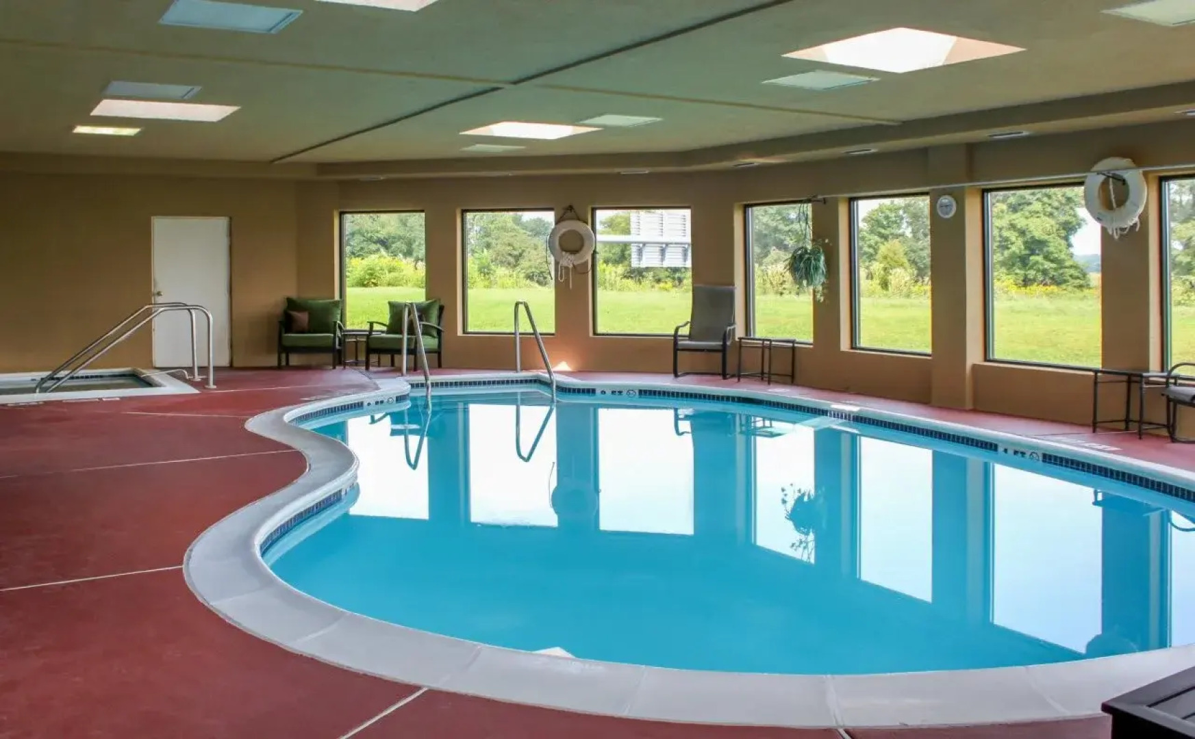 Holiday Inn Express Lewisburg/New Columbia by IHG
