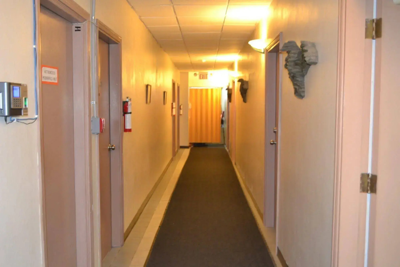 West Plaza Hotel by the Sea