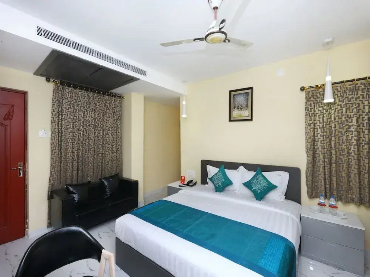 OYO 14852 Rahmath Residency