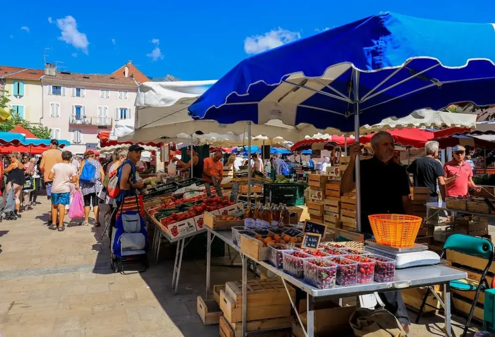 T2 centre ville clim et parking