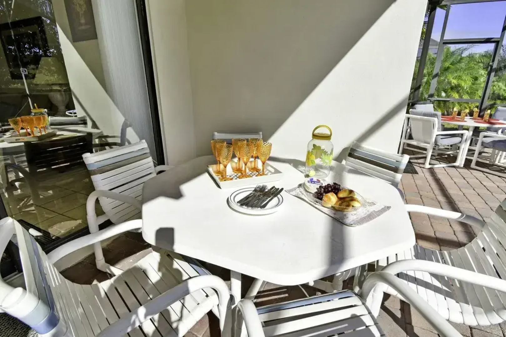 129SPL-High Grove Resort by RedAwning