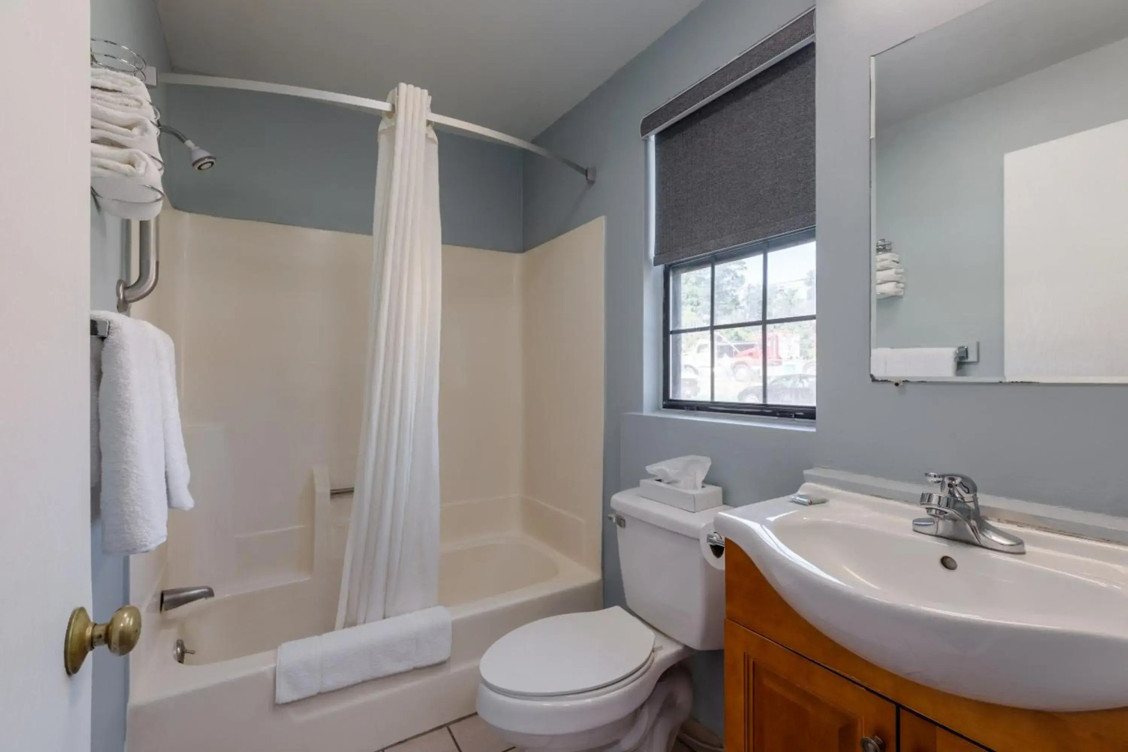 Knights Inn North Attleboro