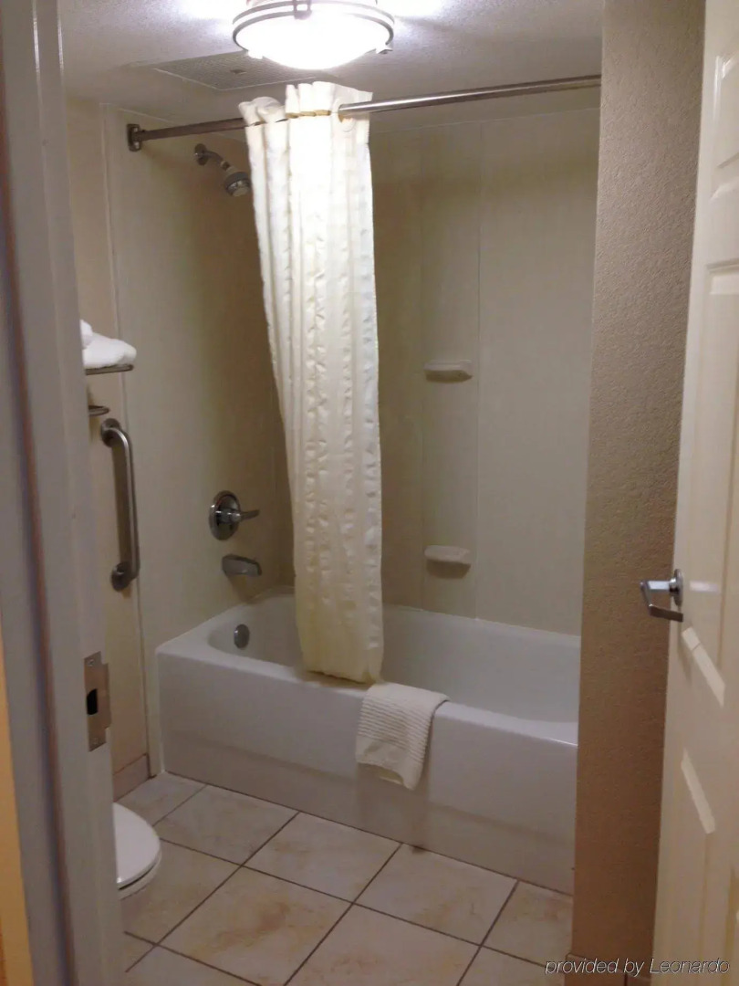 Candlewood Suites Indianapolis Downtown Medical District by IHG