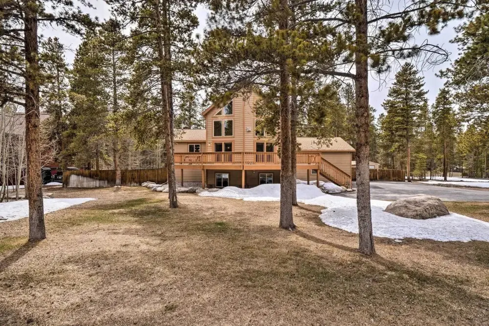 2 Mi to Dtwn: Leadville Haven w/ 2 Furnished Decks