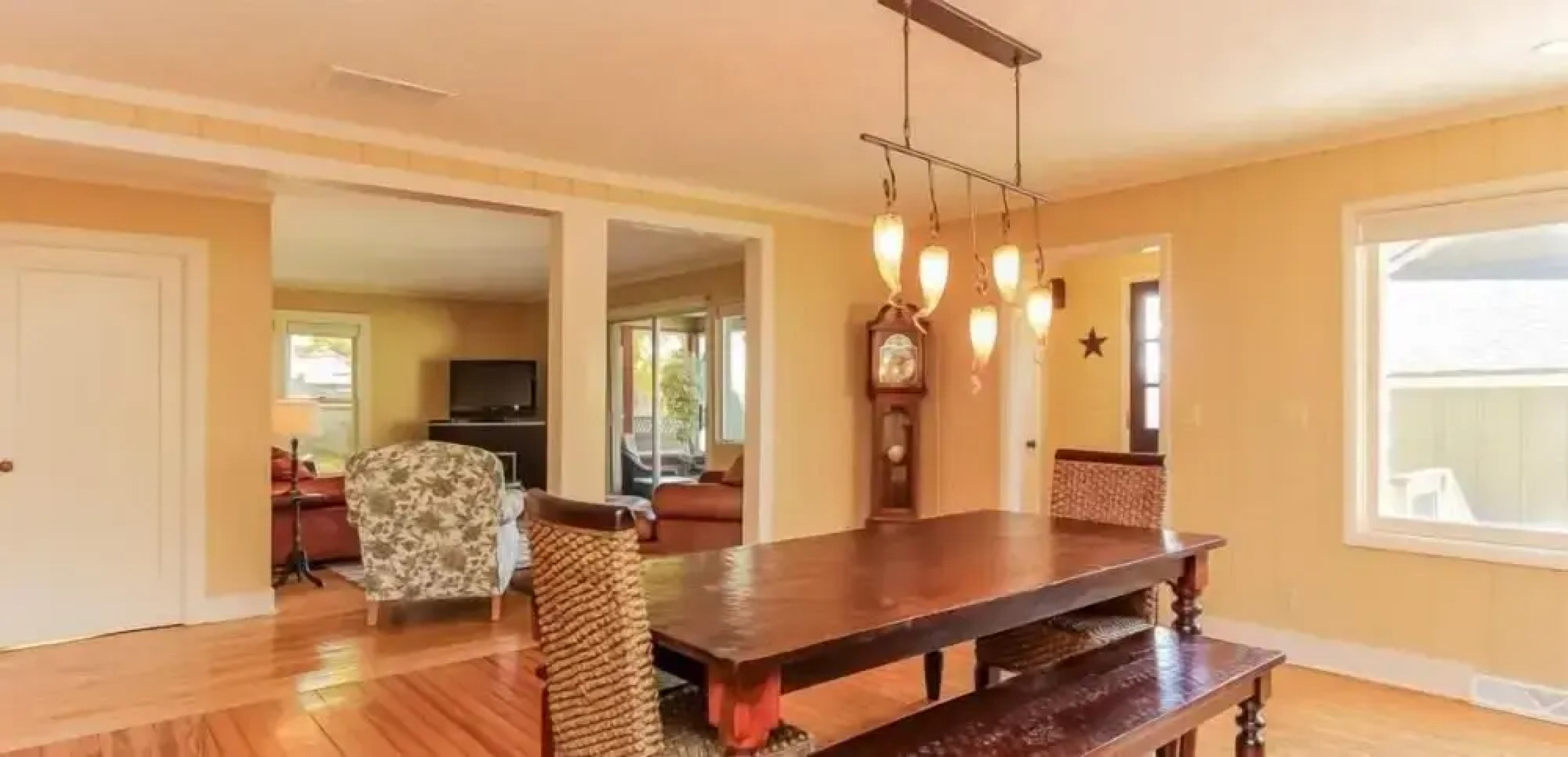 The Swallow - Three Bedroom Villa, Sleeps 7