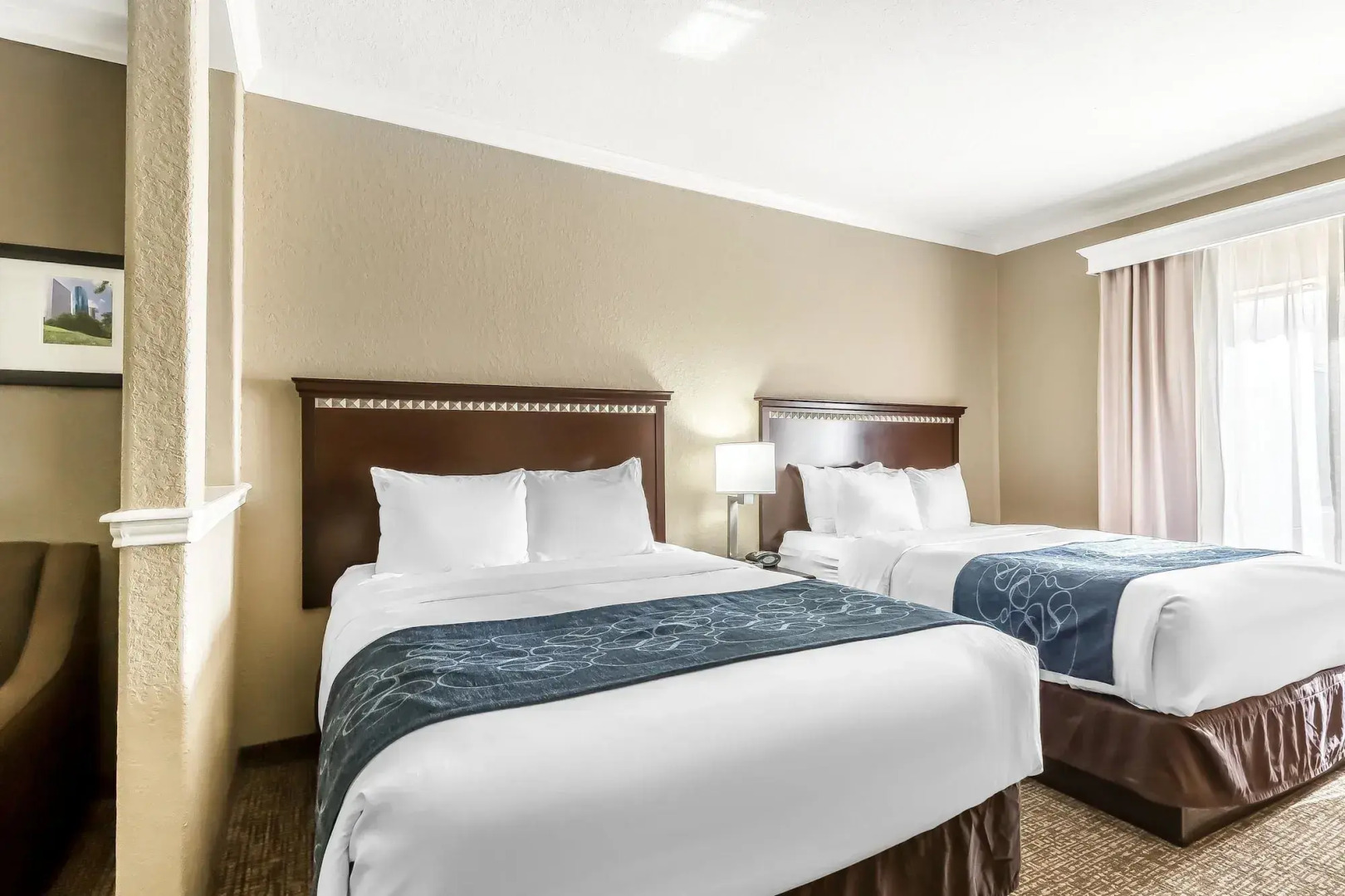 Comfort Suites Houston IAH Airport - Beltway 8