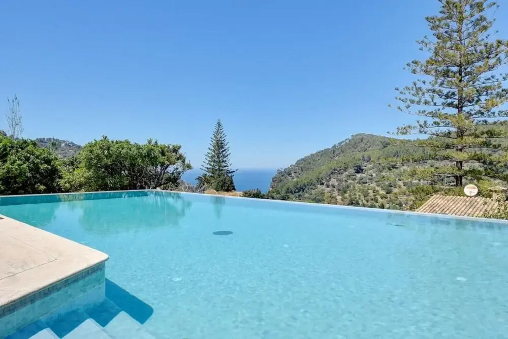 House 6 Bedrooms With Pool Wifi And Sea Views 107745