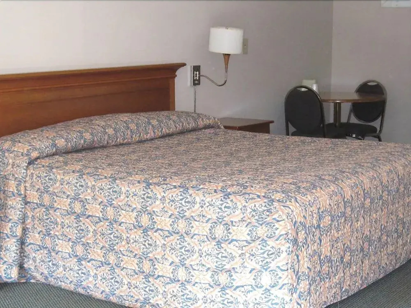 Budget Motor Inn - Mahopac