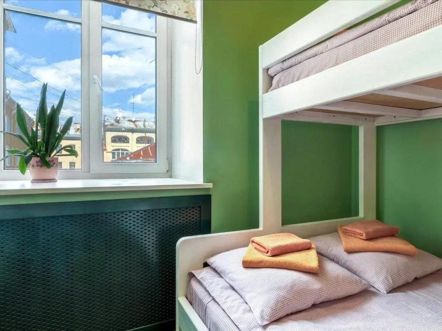 Друзья на Грибоедова