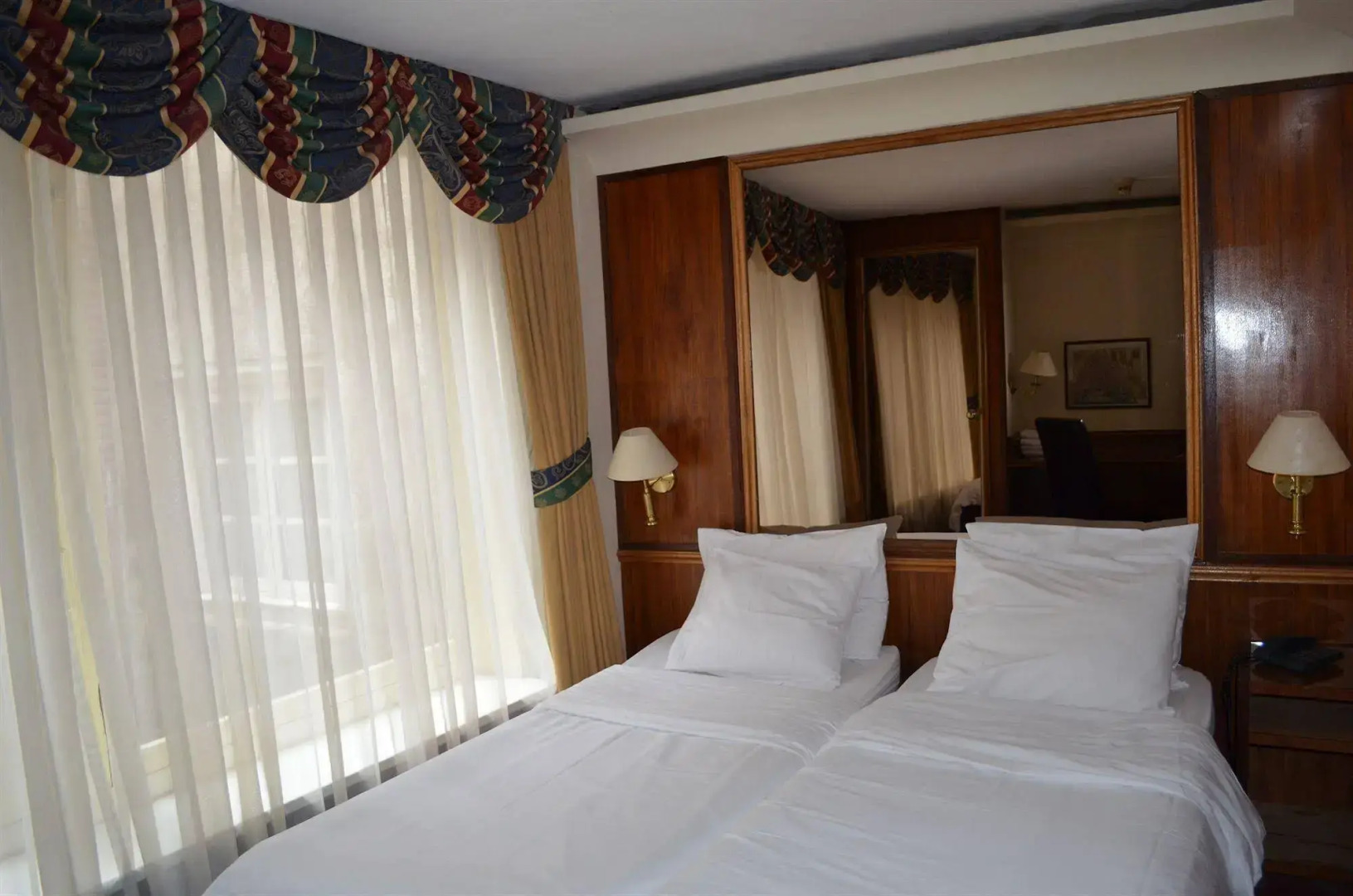 Rembrandtplein Hotel