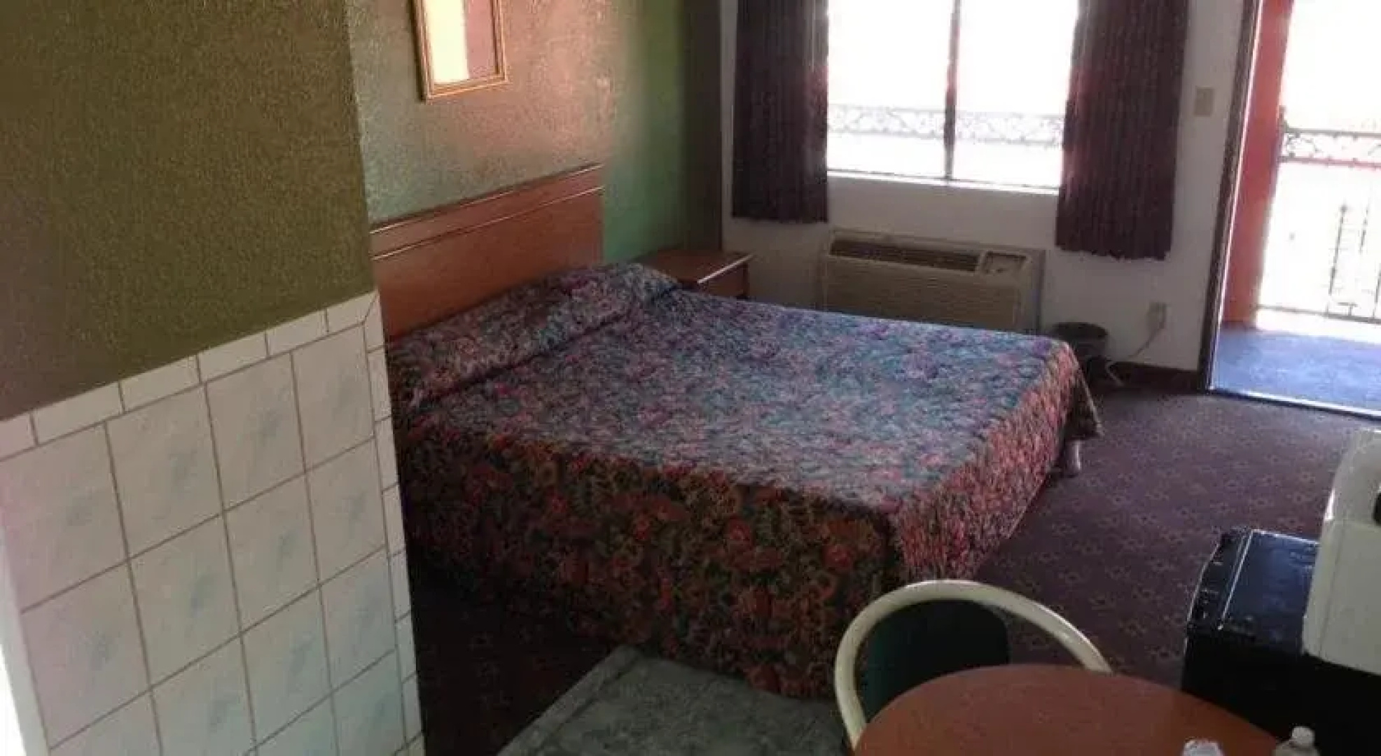 Royal Inn Motel